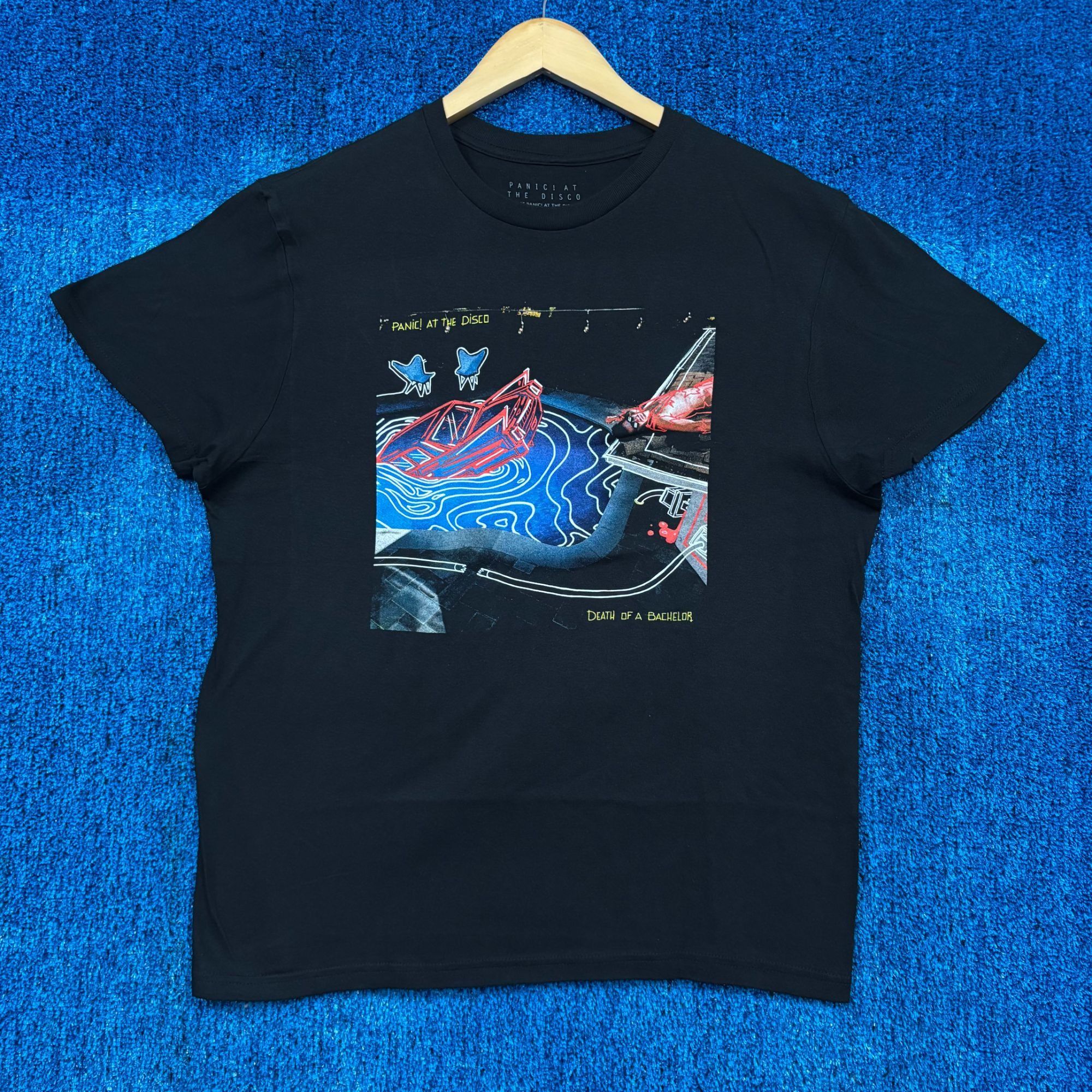 Band Tees Panic at the Disco Death of a Bachelor Album Cover Art Tee M Size US M / EU 48-50 / 2 - 1 Thumbnail