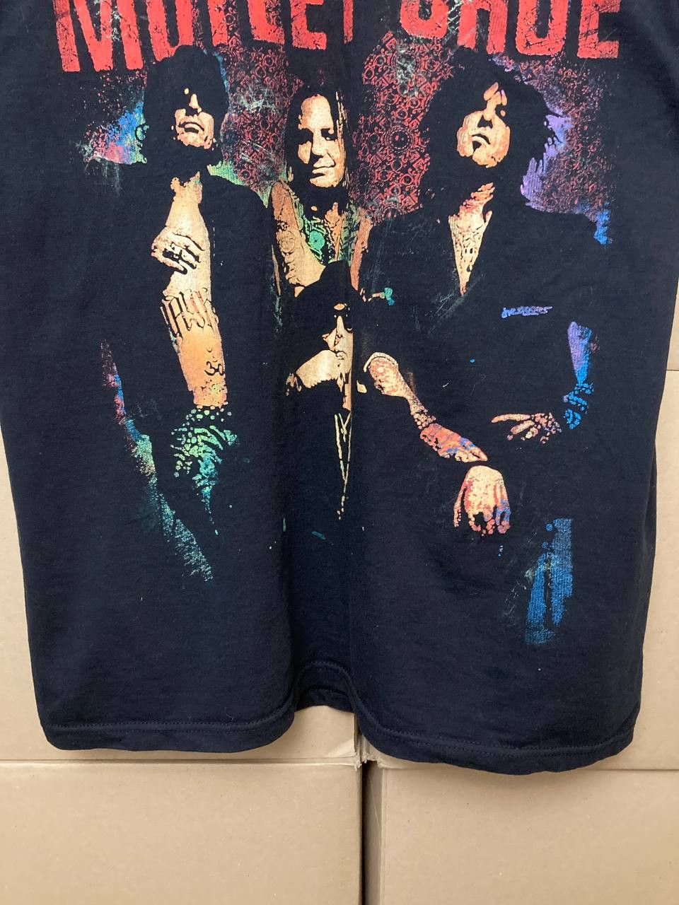 Band Tees VINTAG MOTLEY CRUE RED WHITE CRUE TOUR 2005 T SHIRT TEE ROCK Size US L / EU 52-54 / 3 - 10 Thumbnail