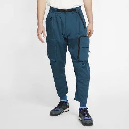 Nike ACG Nike ACG Men’s/Unisex Woven Cargo Pants, black Size US 30 / EU 46 - 1 Thumbnail