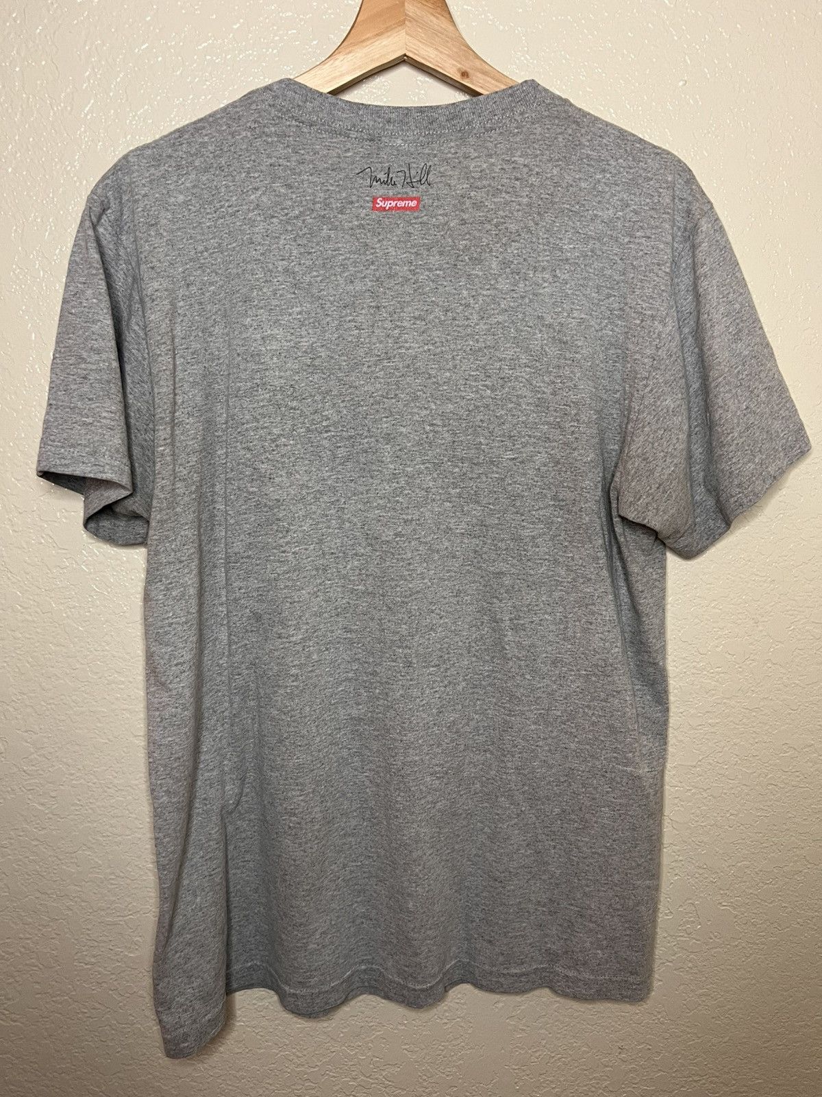 Supreme 2017 Supreme Mike Hill Runner Tee Size Medium Size US M / EU 48-50 / 2 - 9 Thumbnail
