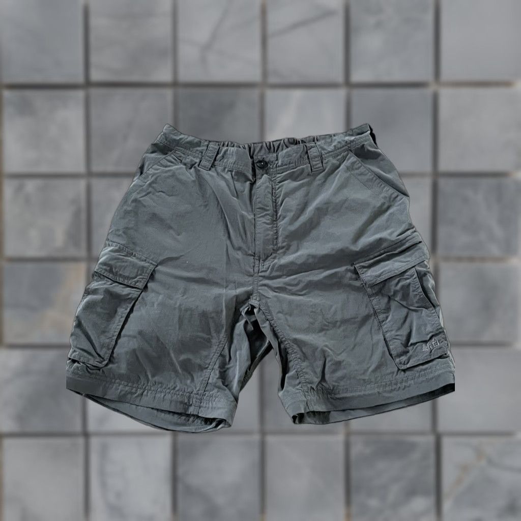 Vintage REI Cargo Shorts Size 32 L Gray Men Cargo Lightweight Pockets Cotton Nylon Size US 32 / EU 48 - 1 Thumbnail