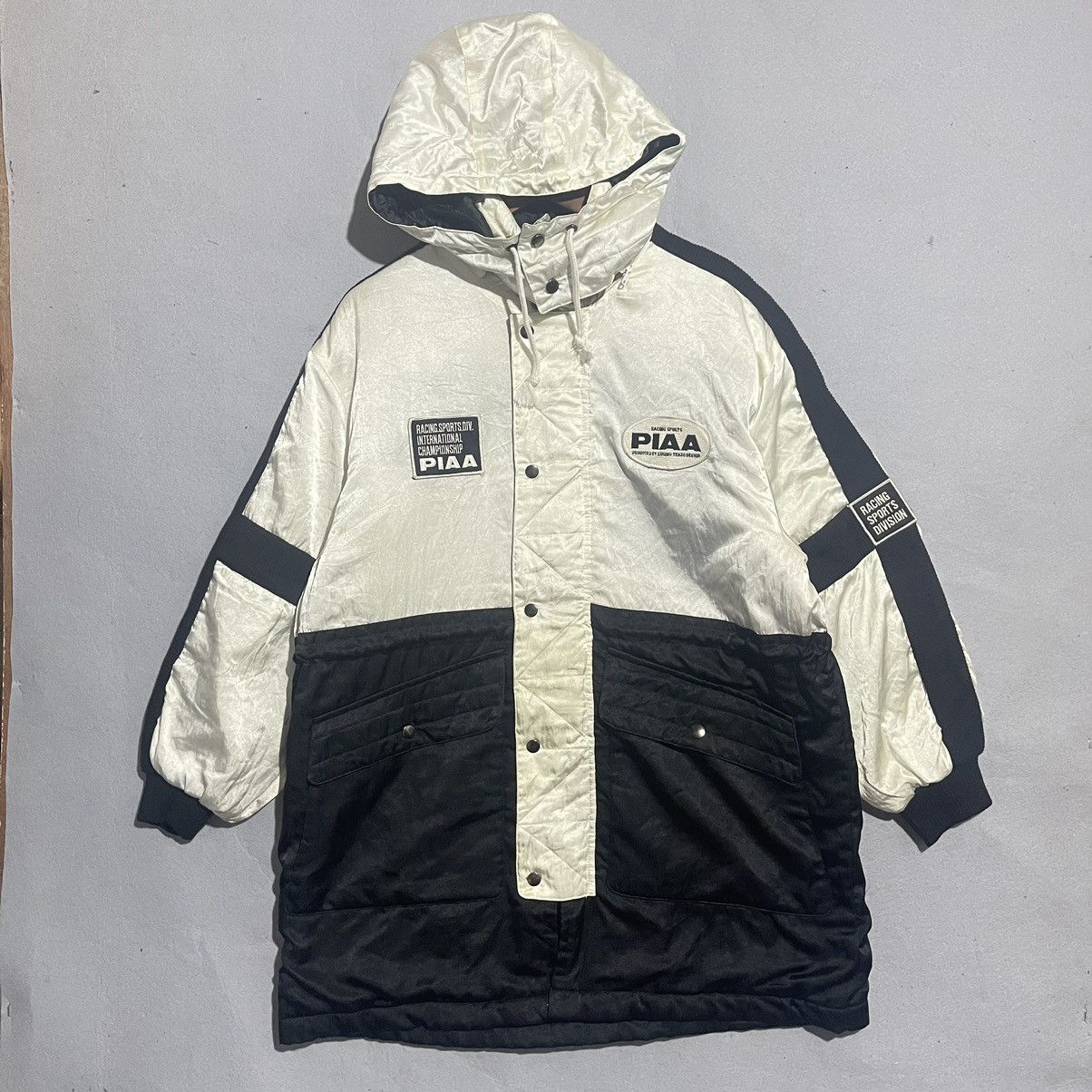 Japanese Brand Vintage Y2K PIAA Racing Motorsport Hooded Jacket Black White Size US S / EU 44-46 / 1 - 1 Thumbnail