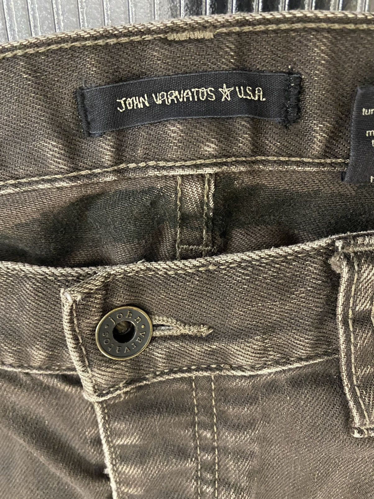 John Varvatos John Varvatos USA Asphalt Bowery Button fly jeans 32RG Size US 32 / EU 48 - 2 Thumbnail