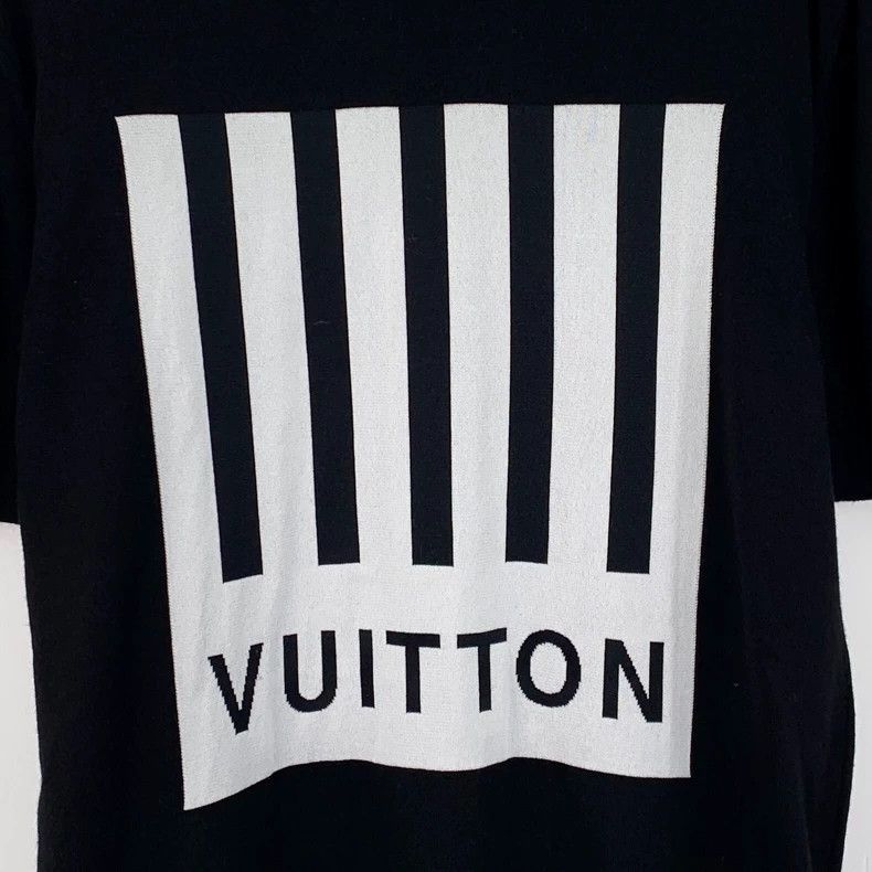 Louis Vuitton Louis Vuitton Black Barcode Earth Print Wool Crew Neck Sho Size US XS / EU 42 / 0 - 4 Thumbnail