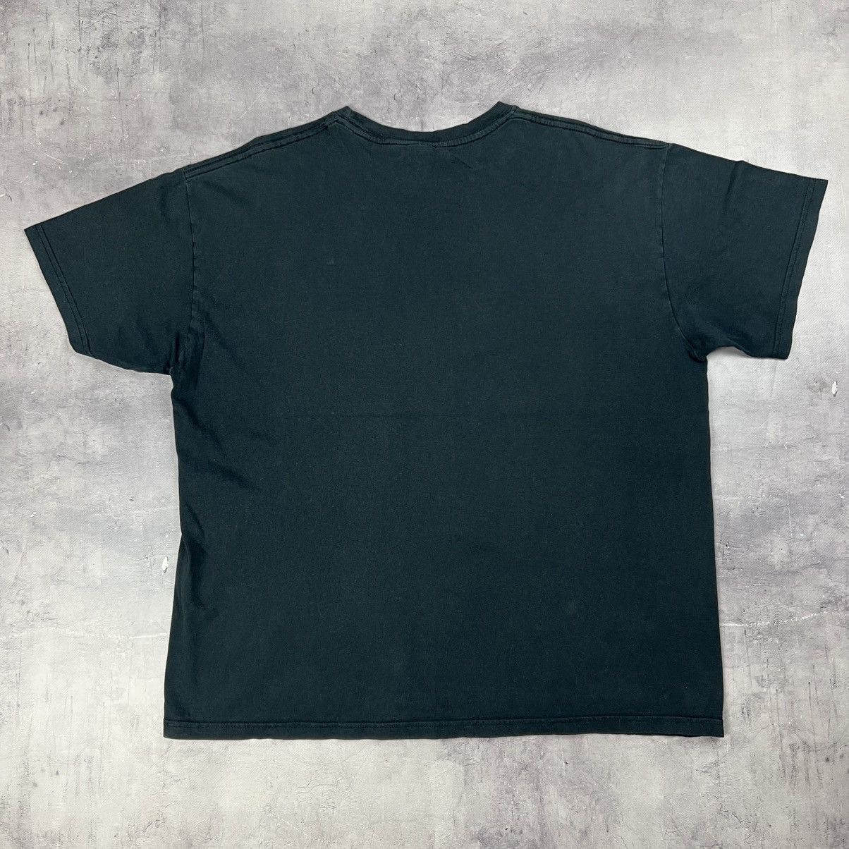 Band Tees Rare! Disturbed Vintage Overprint Tee 2011 Gildan Size US XL / EU 56 / 4 - 12 Thumbnail