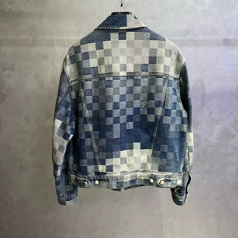 Louis Vuitton Louis Vuitton Blue Mosaic Effect Printed Lapel Single Brea Size US M / EU 48-50 / 2 - 5 Thumbnail