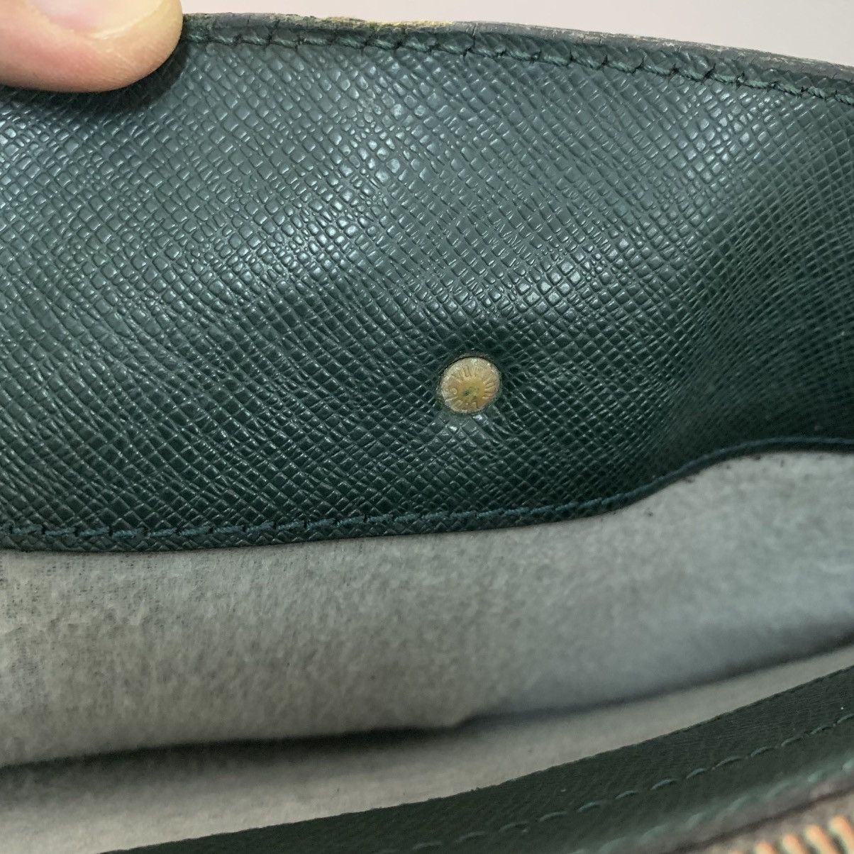 Louis Vuitton Louis Vuitton Taiga Green Briefcase Size ONE SIZE - 21 Thumbnail