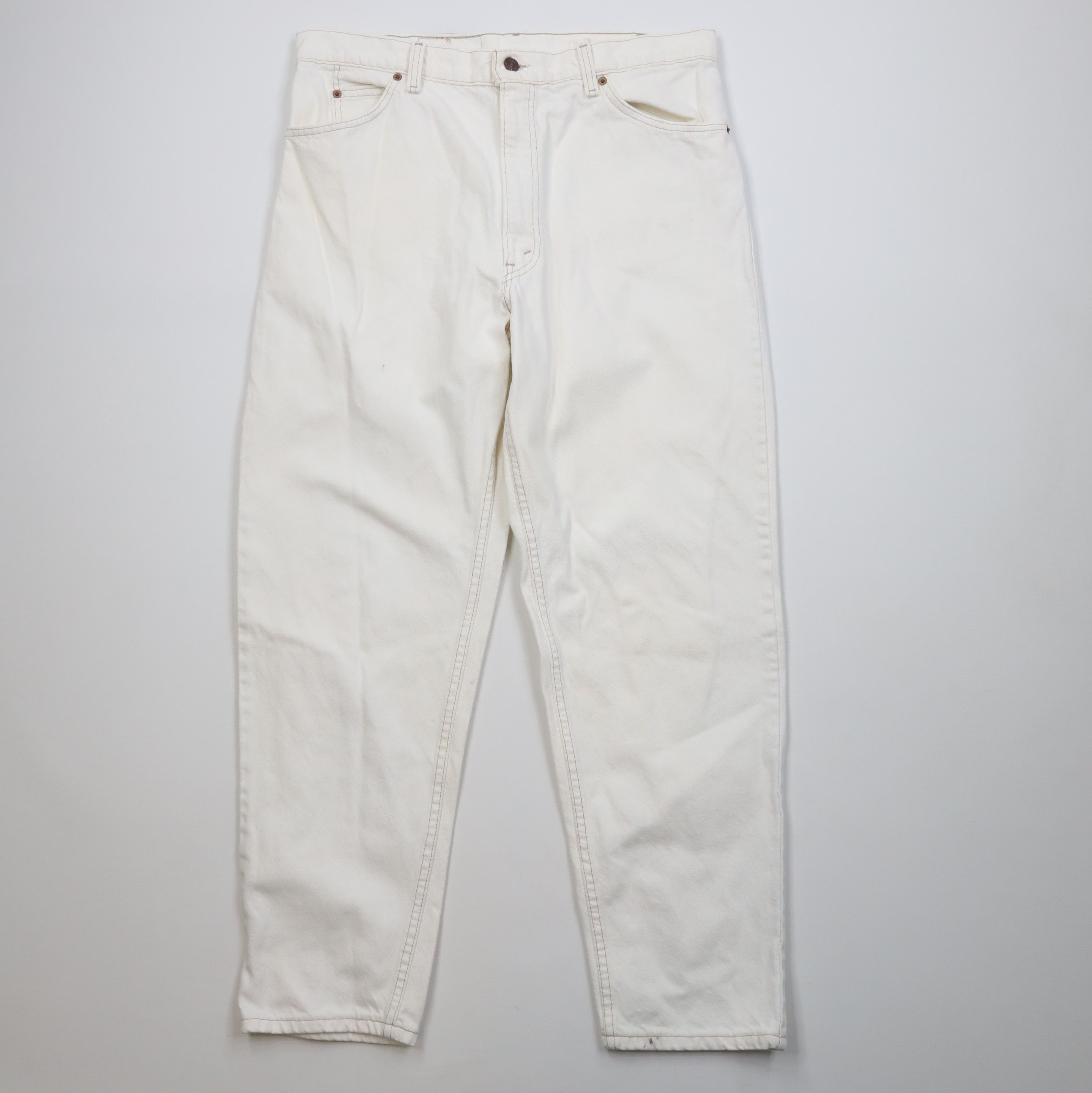 Levi's Vintage 90s Levis 550 Orange Tab Fit Denim Jeans White USA Size US 38 / EU 54 - 1 Thumbnail