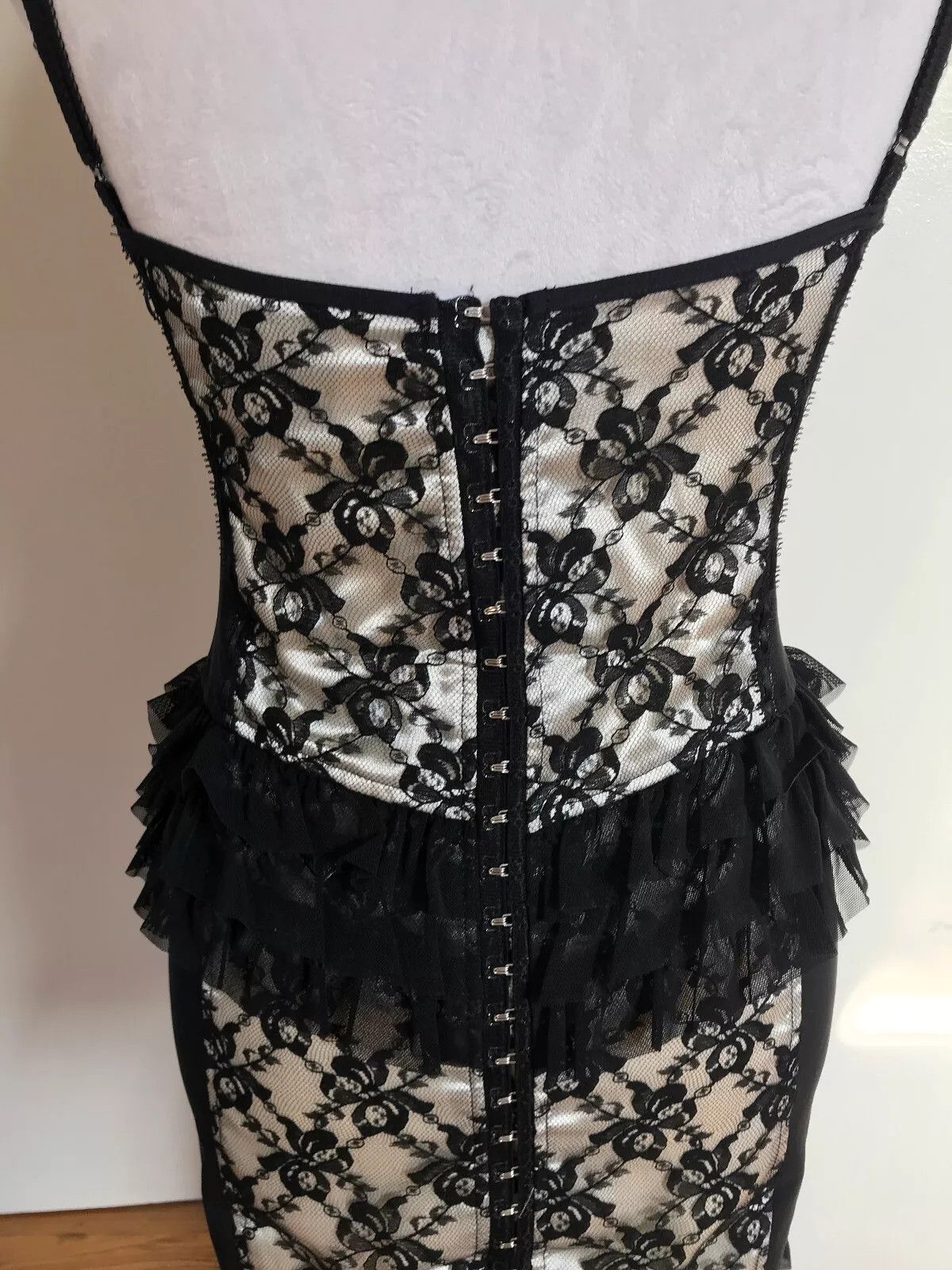 Lip Service Vintage Lip Service Vaudeville Vamps Lace & Mesh Dress L Size L / US 10 / IT 46 - 7 Thumbnail