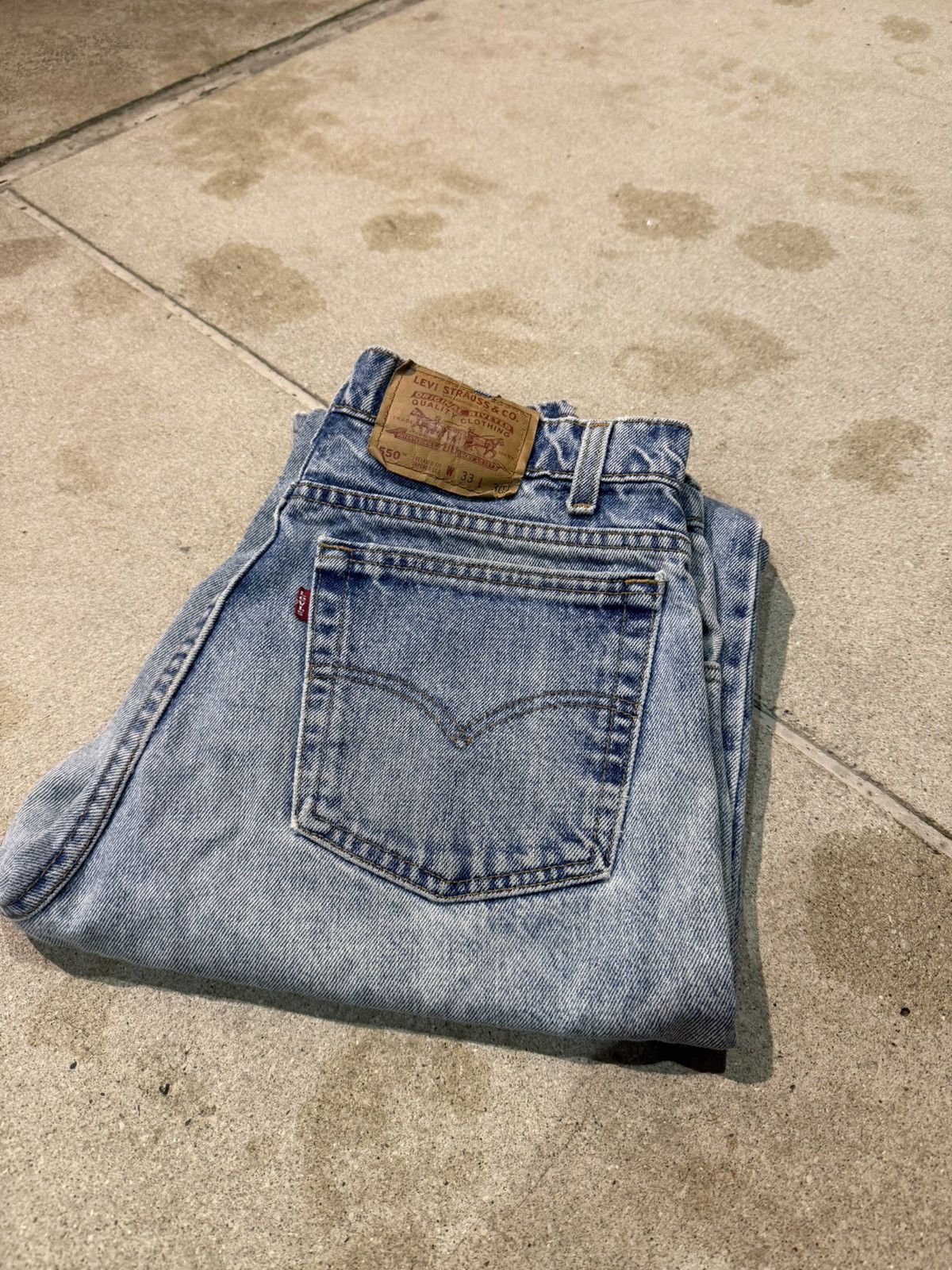 Levi's Vintage Levi’s 550 Relaxed Fit Tapered Jeans W33 L30 USA Size US 33 - 7 Thumbnail