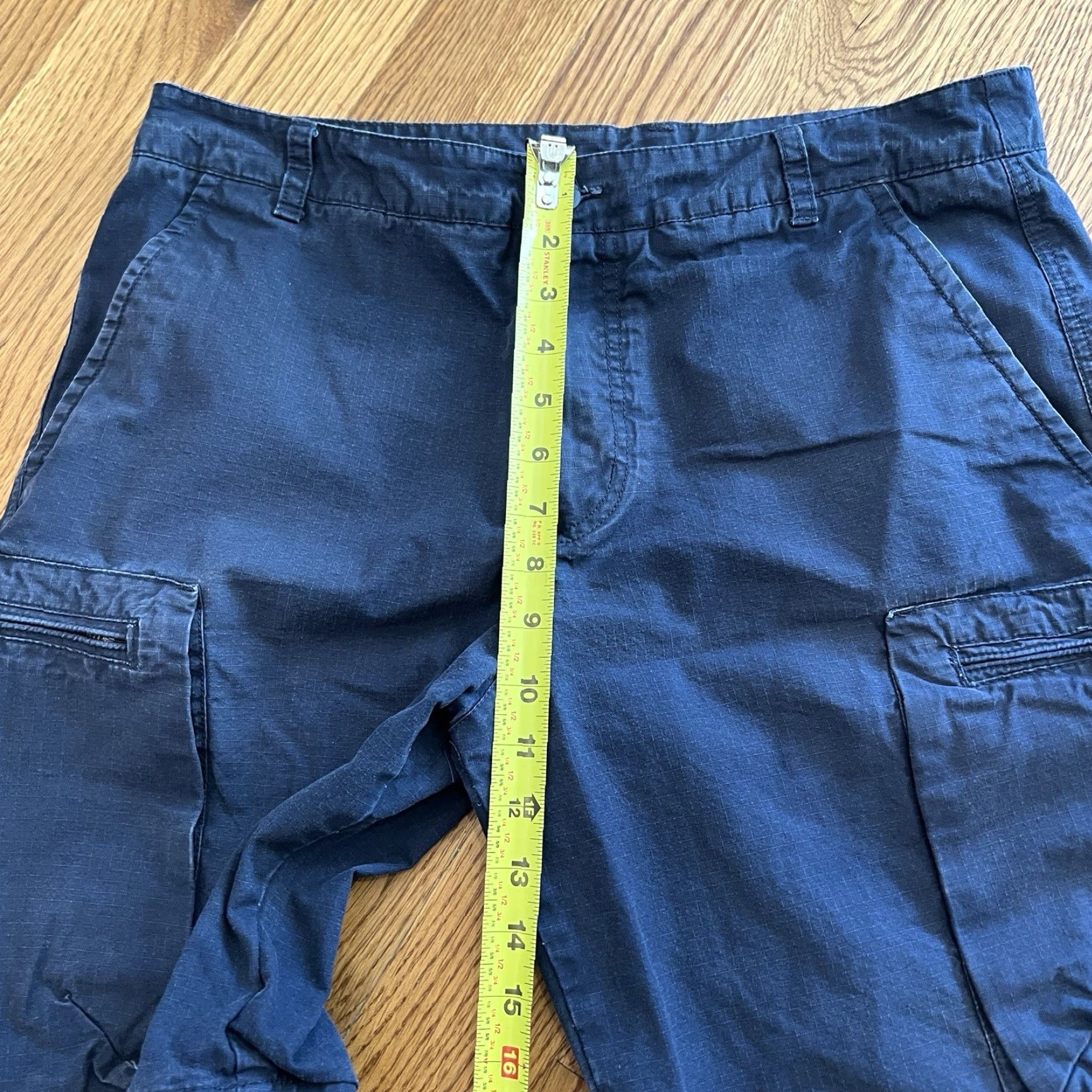Nike Nike Cargo Shorts Tactical Zip Pocket Hiking Mens Size 34 Navy Blue Cargo Pocket Cotton Flat Front Summer 90s? Size US 34 / EU 50 - 6 Thumbnail