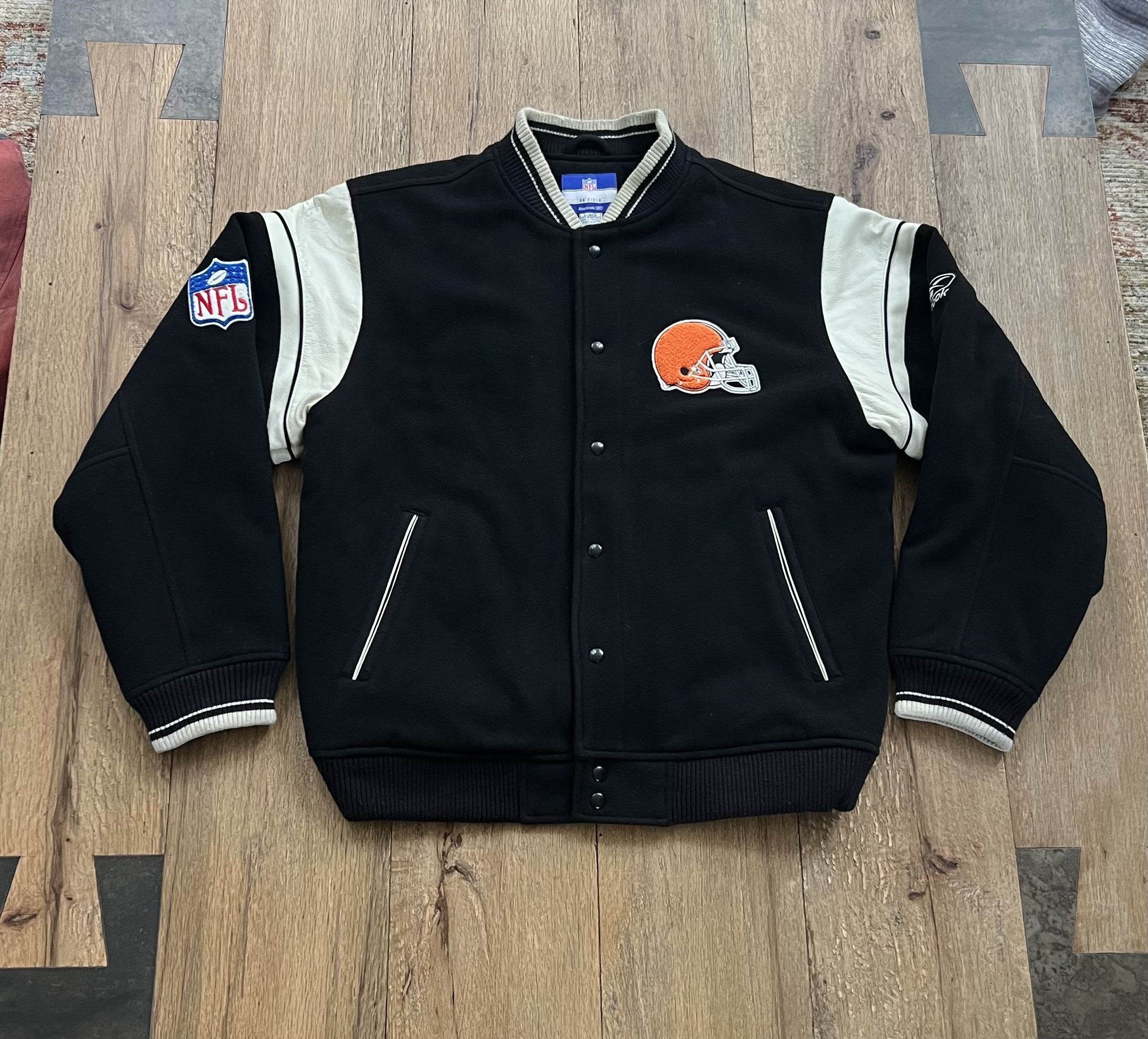 NFL NFL X Reebok Cleveland Browns Y2K Jacket Sz L Size US L / EU 52-54 / 3 - 1 Thumbnail