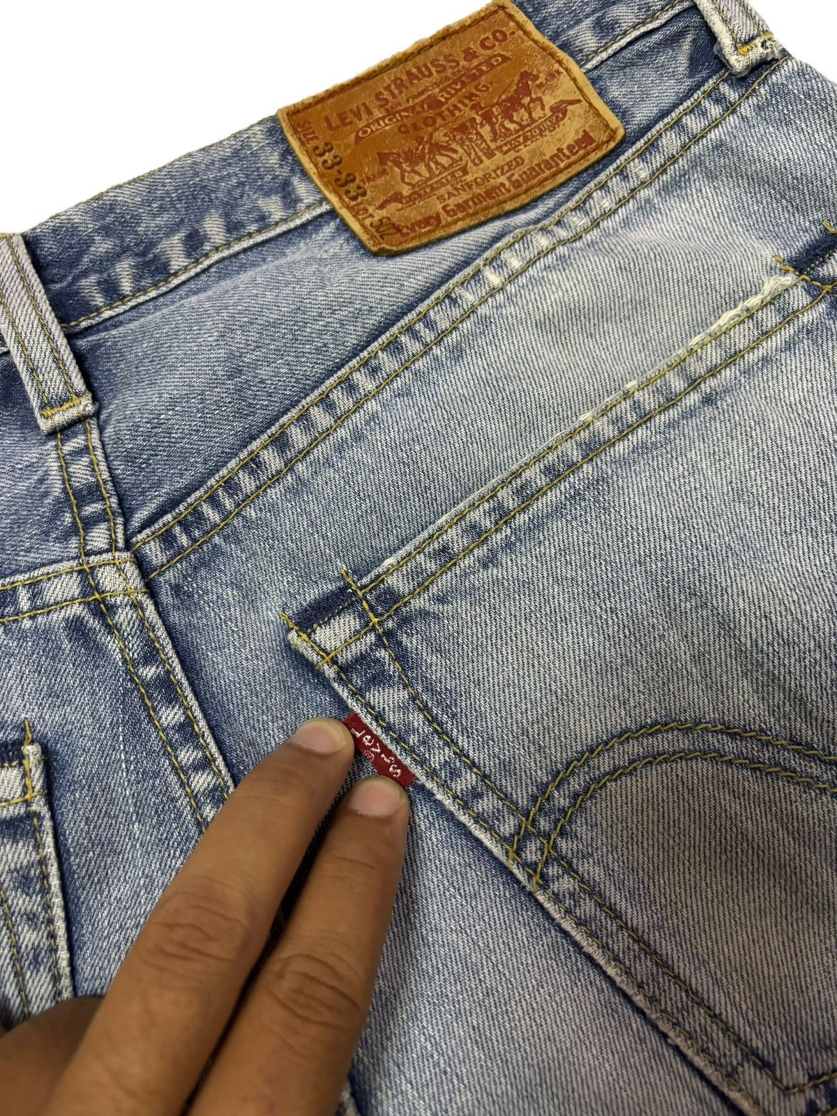 Levi's Vtg 90s Levis 502 Blue Wash Distressed Jeans Size US 31 - 7 Thumbnail