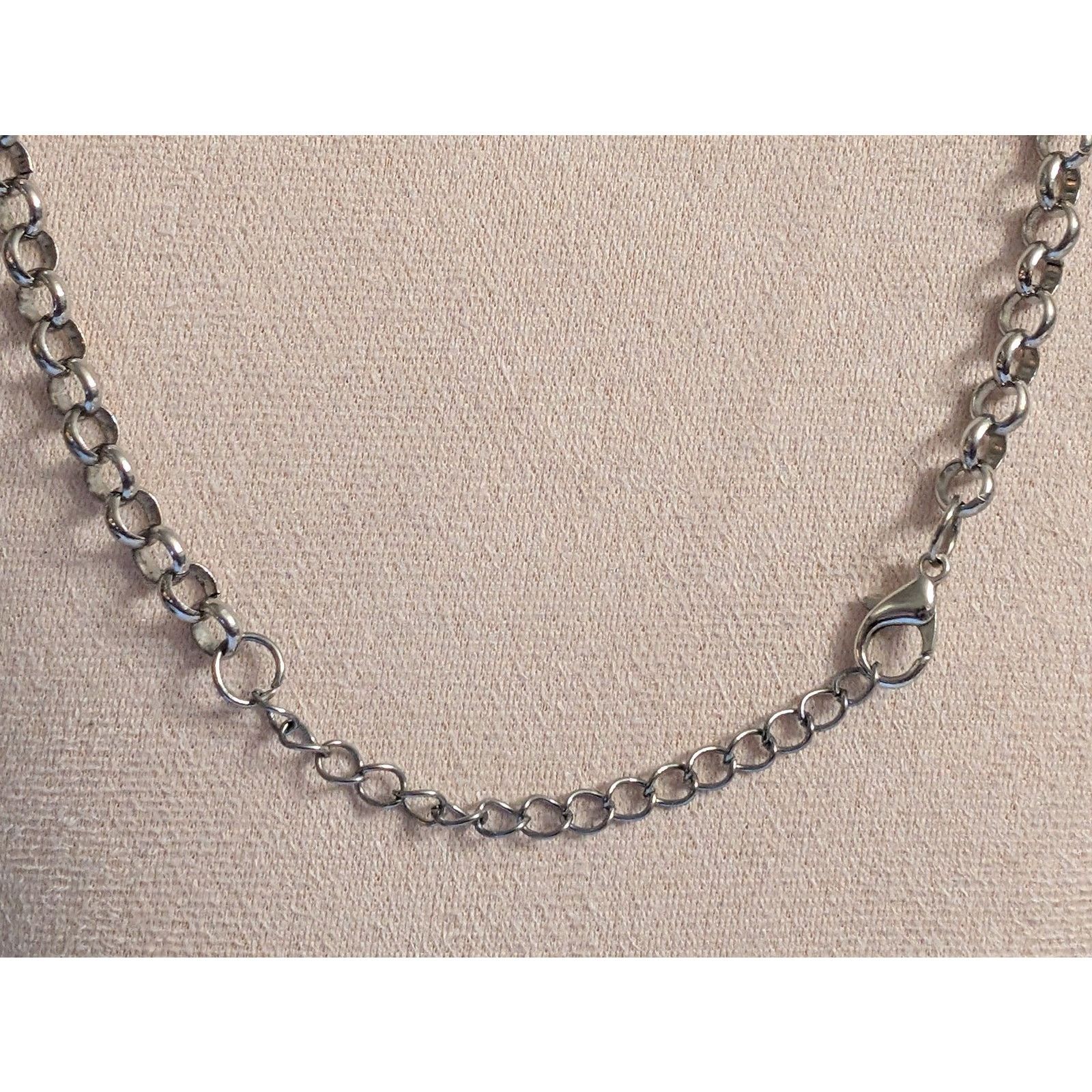 Vintage VTG 2000s Silver-tone 17" Pink Beaded Metal Discs Necklace Size ONE SIZE - 3 Thumbnail