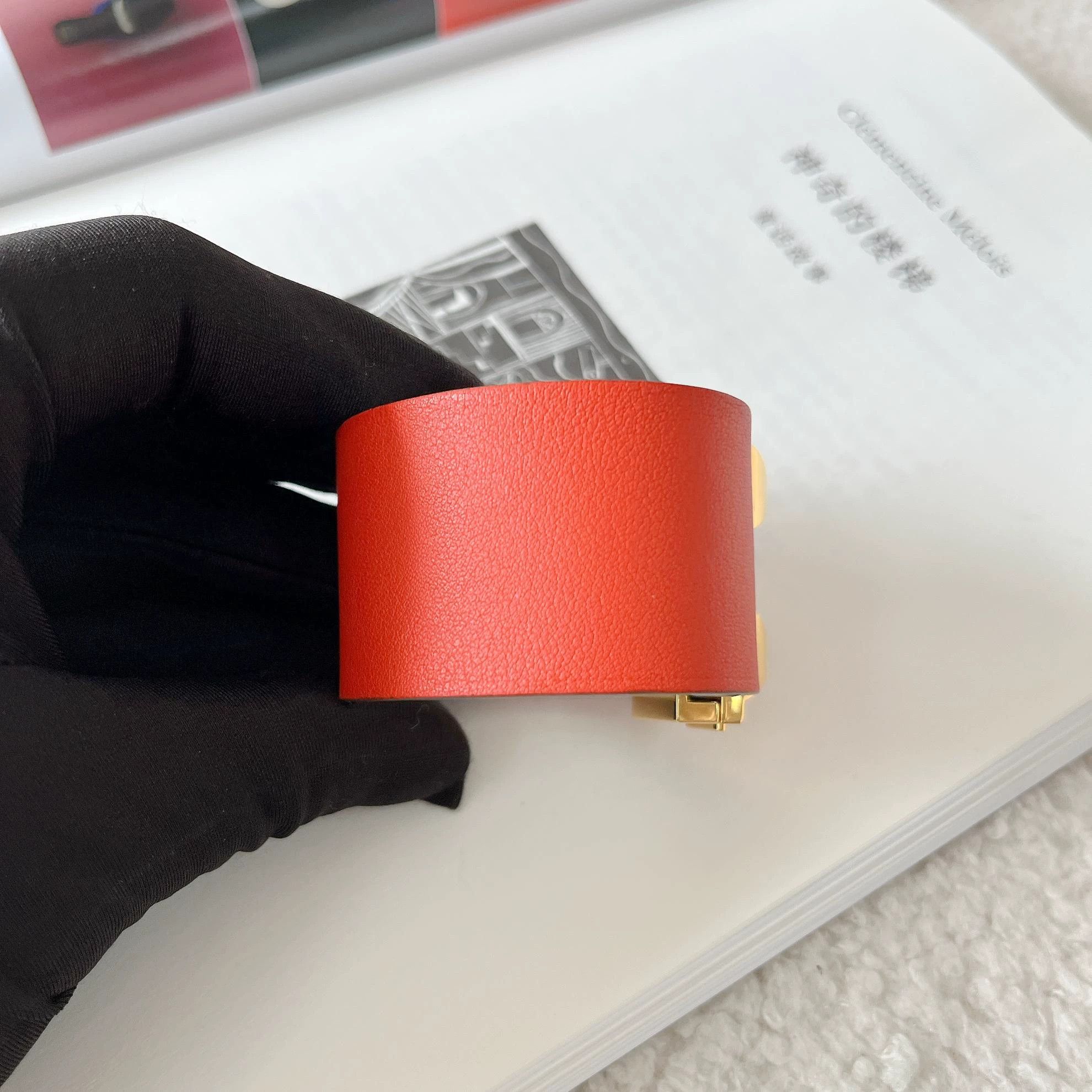 Hermes Hermes Red Bracelet R Stamp 9723 Size ONE SIZE - 3 Thumbnail