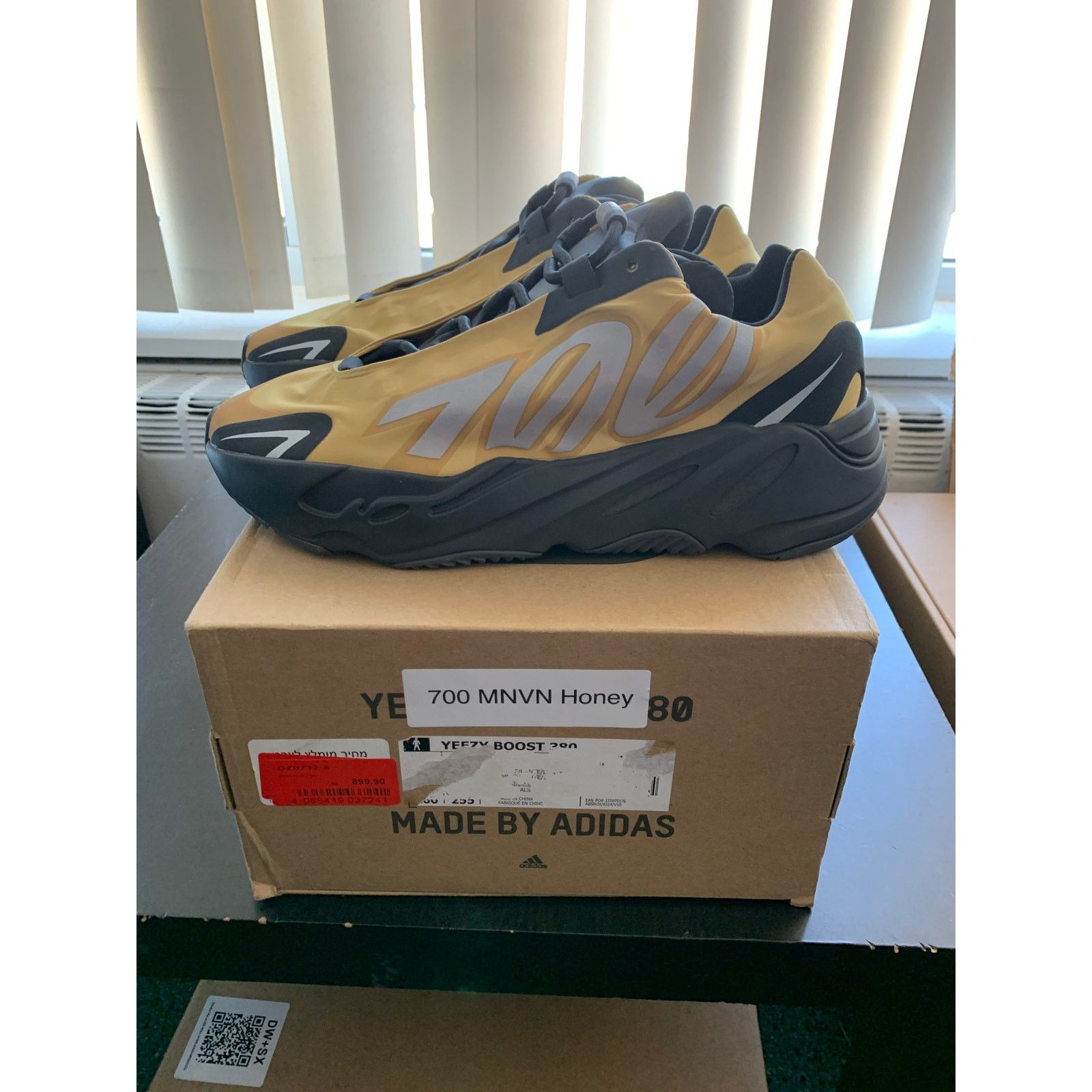 Adidas adidas Yeezy Boost 700 MNVN Honey Flux Size 8.5 BRAND NEW Size US 8.5 / EU 41-42 - 4 Thumbnail
