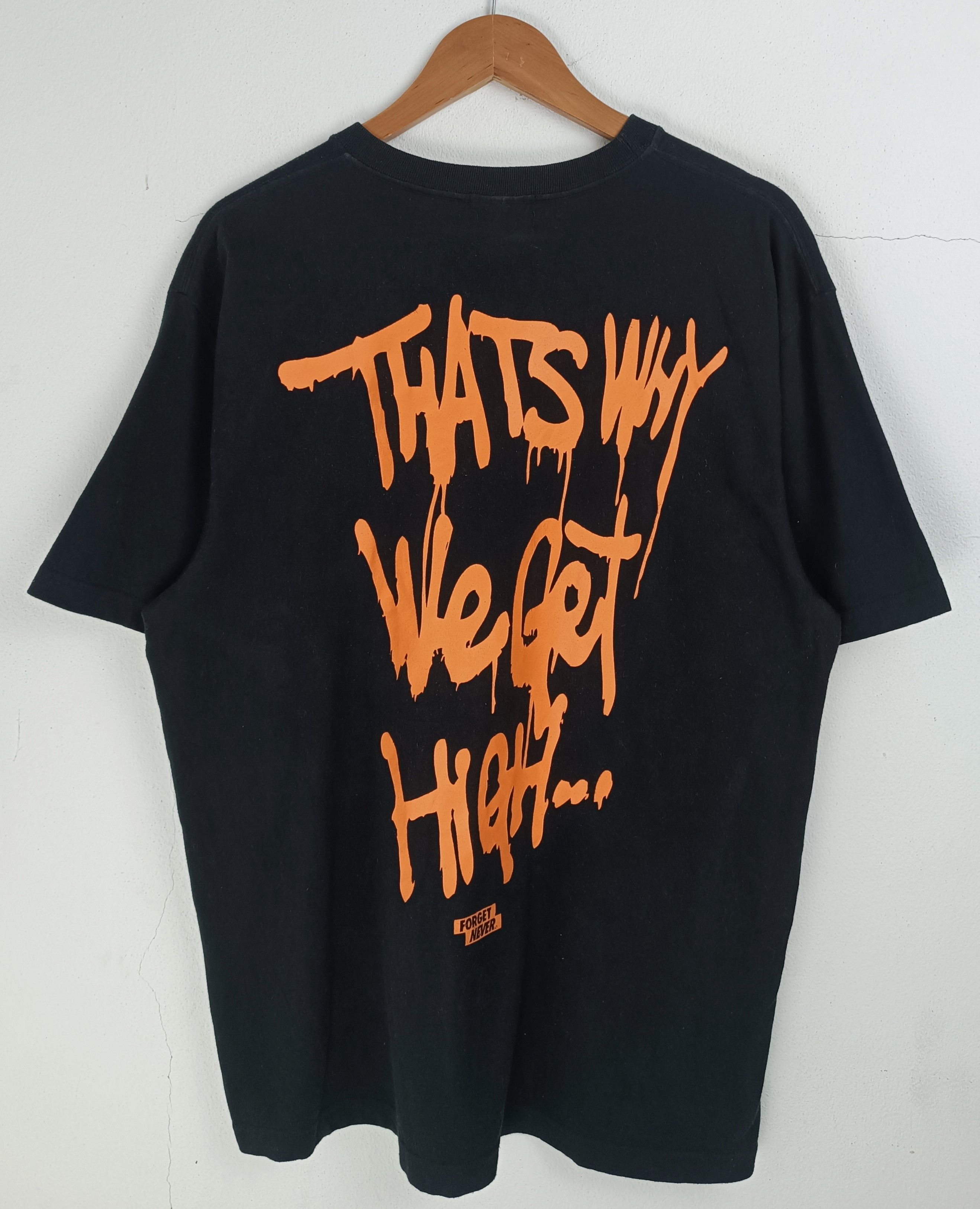 Japanese Brand VINTAGE FORGET NEVER LIFES A BXTCH TEE FUNNY HUMOR Y2K Size US L / EU 52-54 / 3 - 4 Thumbnail