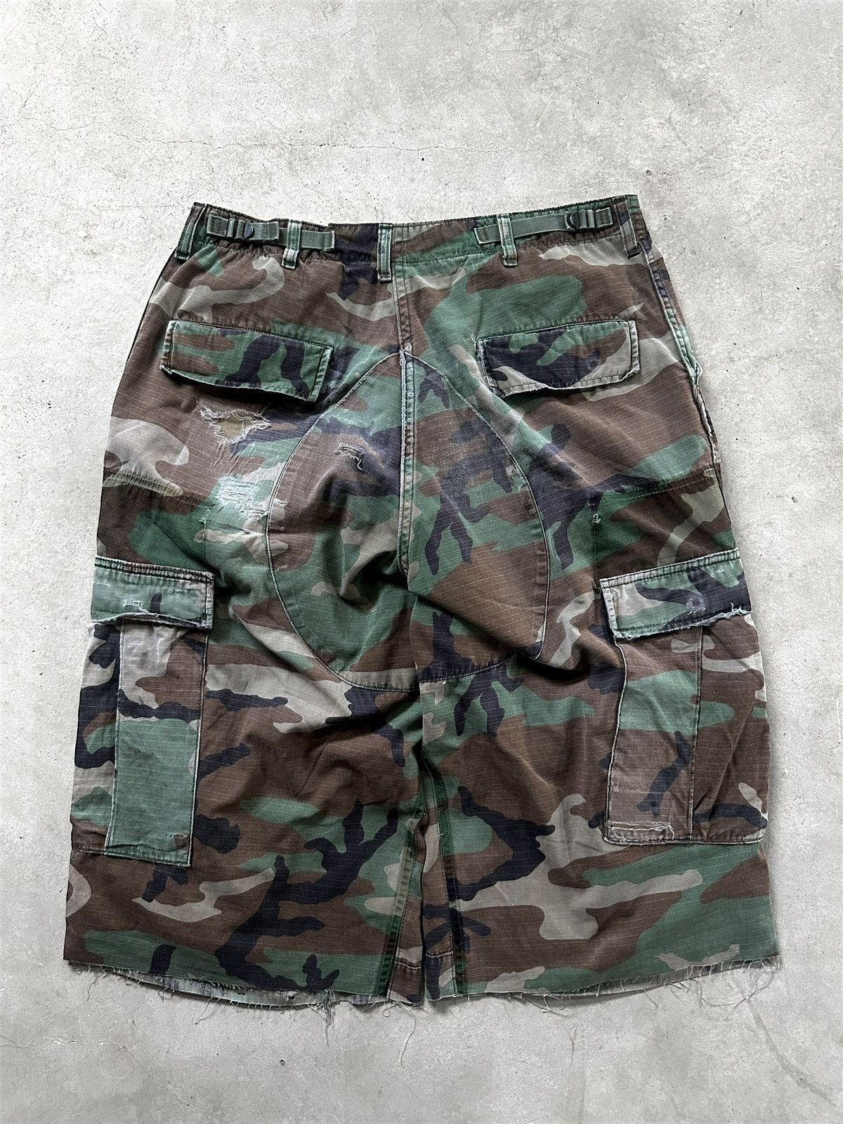 Woodlands VTG WOODLAND CARGO CUSTOM SHORT Size US 34 / EU 50 - 8 Thumbnail