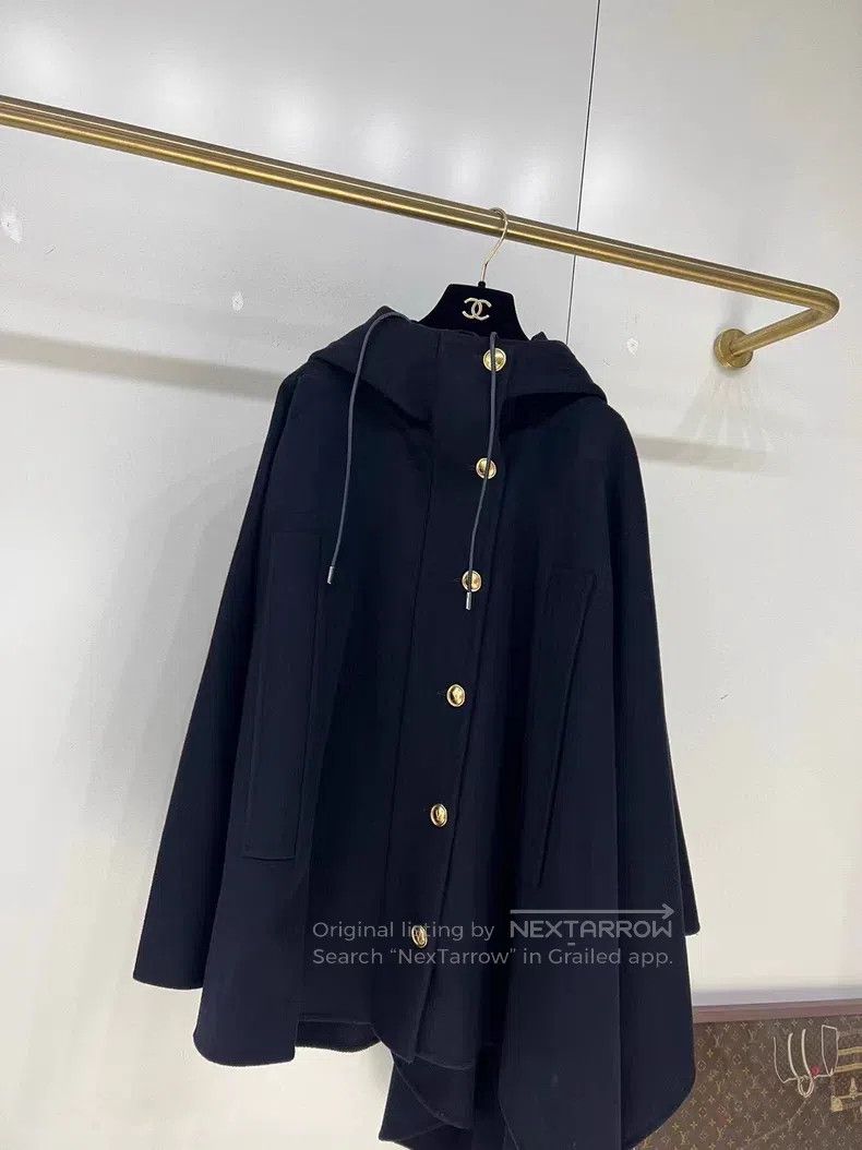 Valentino Valentino Main line irregular cape coat coat Size S / US 4 / IT 40 - 3 Thumbnail