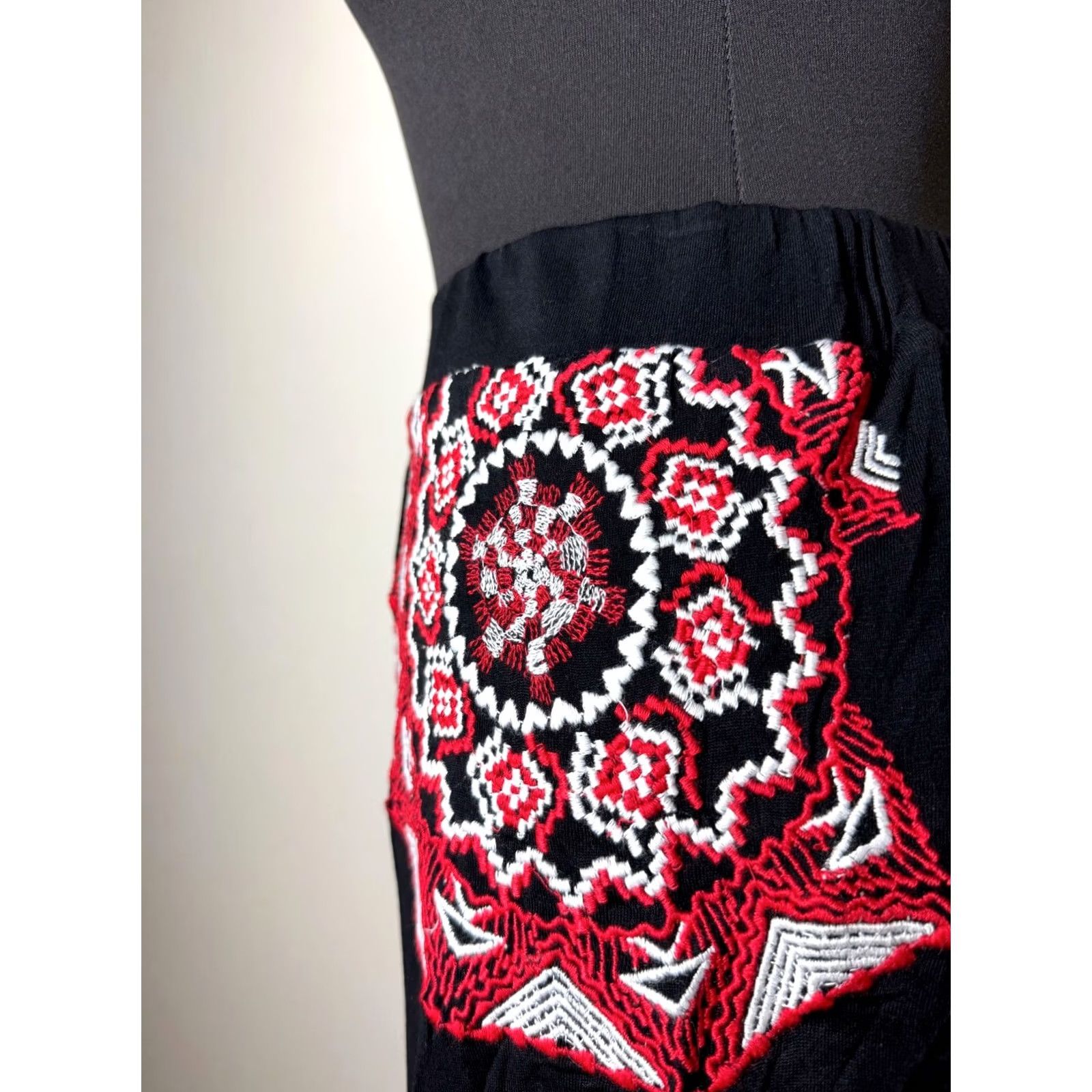 Desigual Desigual womens black Skirt Size XXL Size 40" / US 18 - 2 Thumbnail