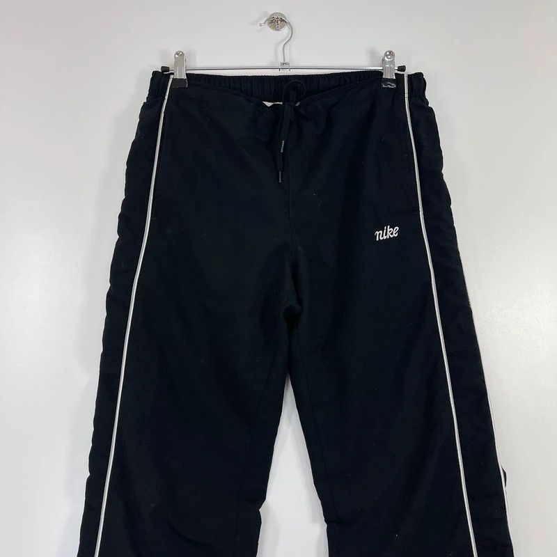 Nike Vintage Y2K Nike Black Nylon Pants Sz L Size US 34 / EU 50 - 2 Thumbnail
