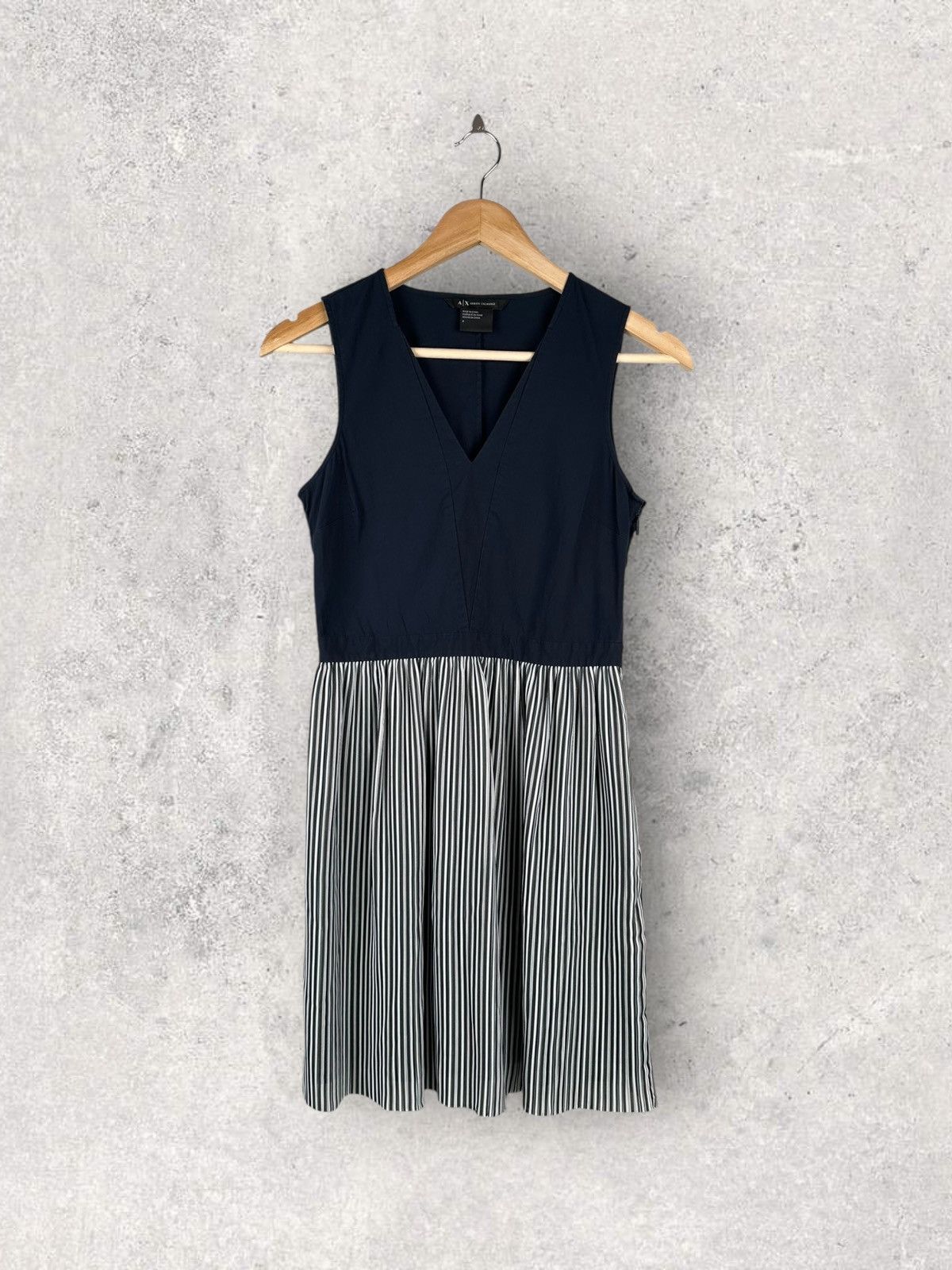 Armani Exchange Armani Exchange Dress Streetwear Size XS / US 0-2 / IT 36-38 - 1 Thumbnail