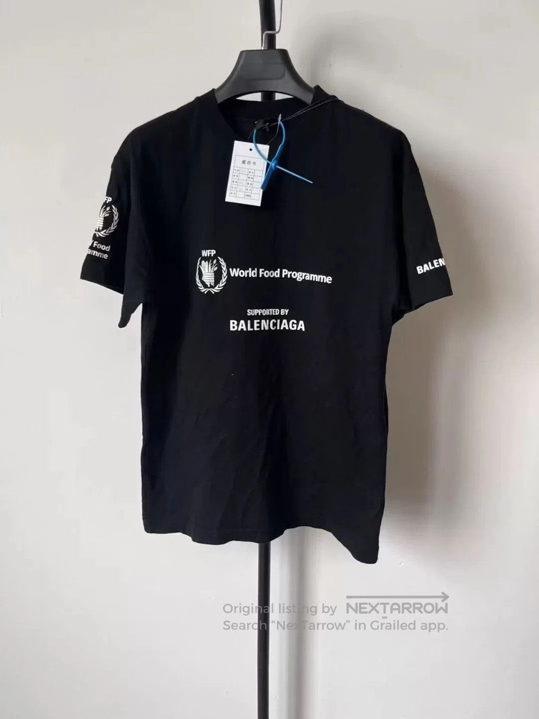 Balenciaga Balenciaga x WFP FW22 Logo Print T. Size US XS / EU 42 / 0 - 1 Thumbnail
