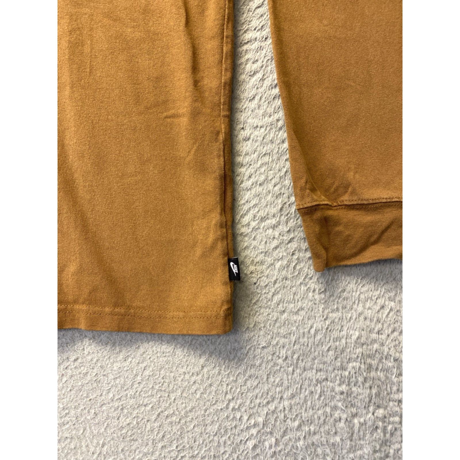 Nike Nike Men T-Shirt Long Sleeve Pocket - Medium - Brown - 100% Cotton - Crew Neck - Regular Fit - 2010s - Hole on Right Sleeve - Mens Size US M / EU 48-50 / 2 - 2 Thumbnail