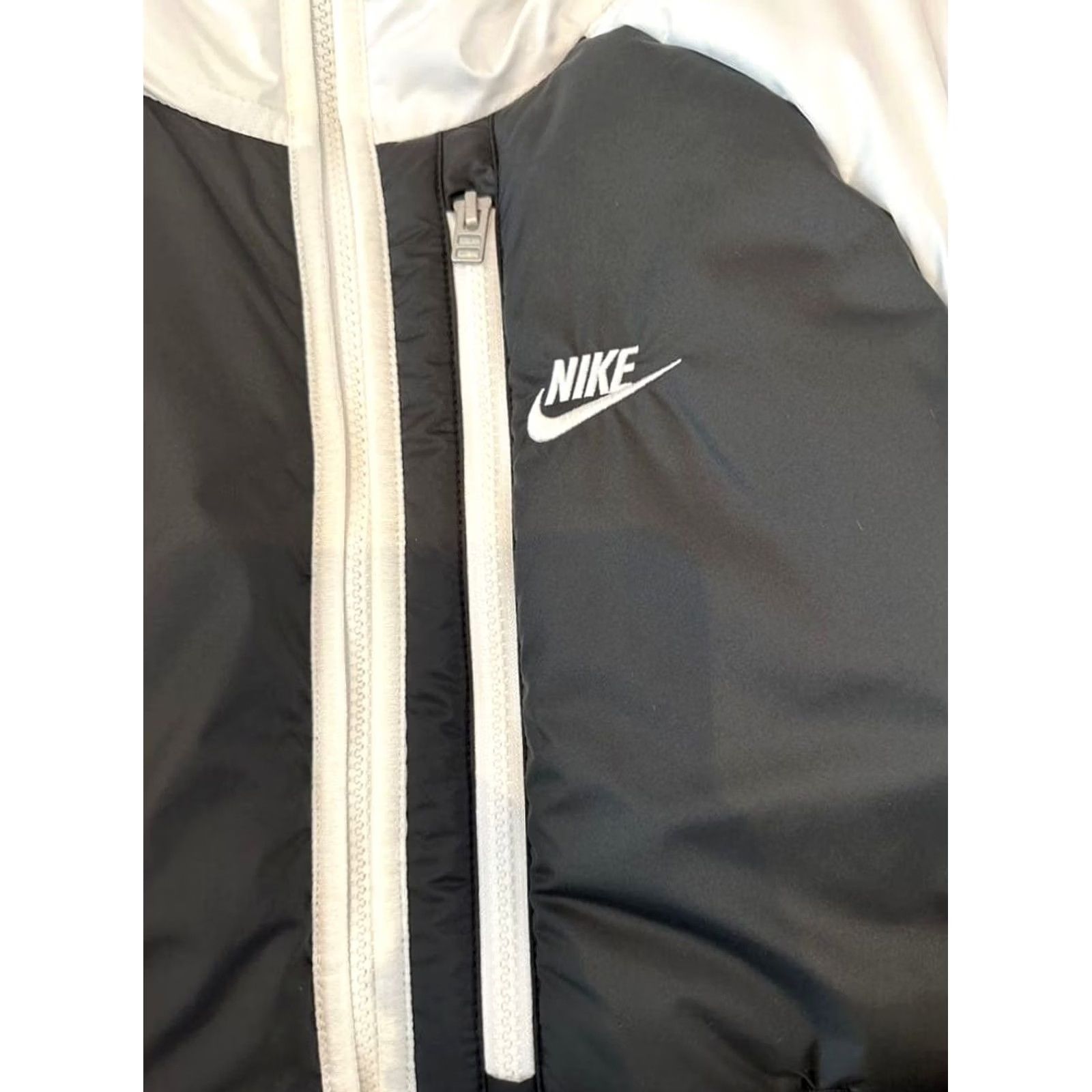Nike NIKE Therma-FIT Down Jacket M White DD6858-100 MensSize M White Down Jacket Size US M / EU 48-50 / 2 - 3 Thumbnail