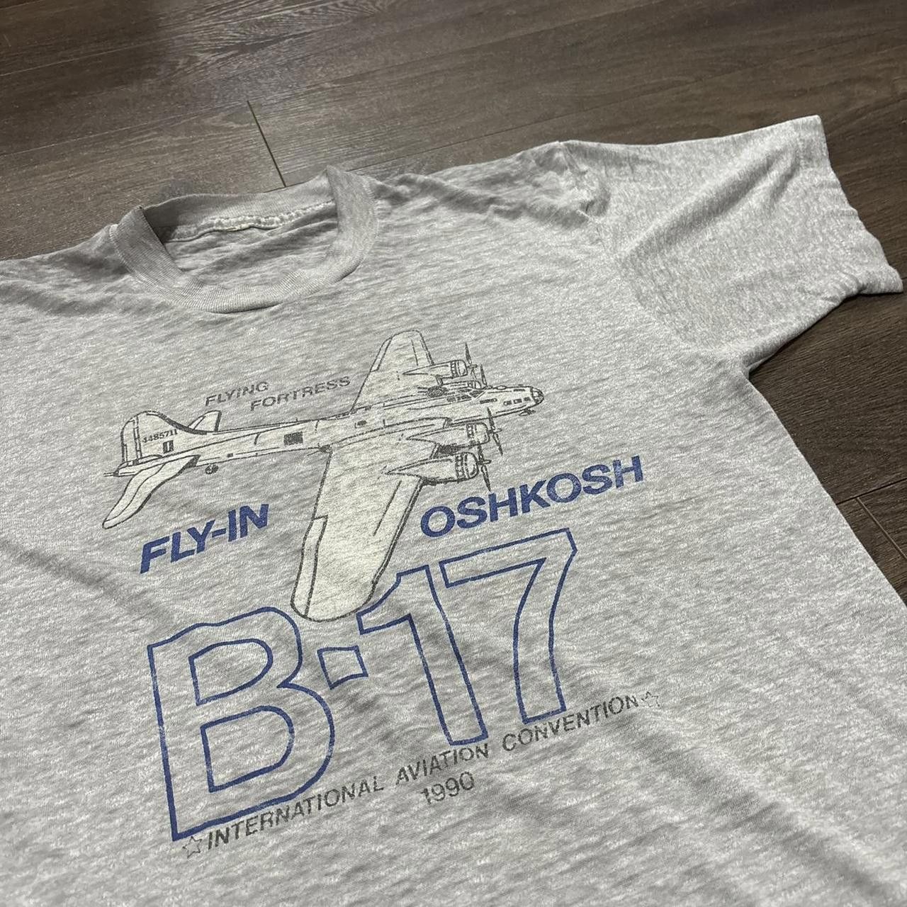 Designer vintage B-17 fly-in Oshkosh aviation convention t shirt 90s Size US M / EU 48-50 / 2 - 1 Thumbnail