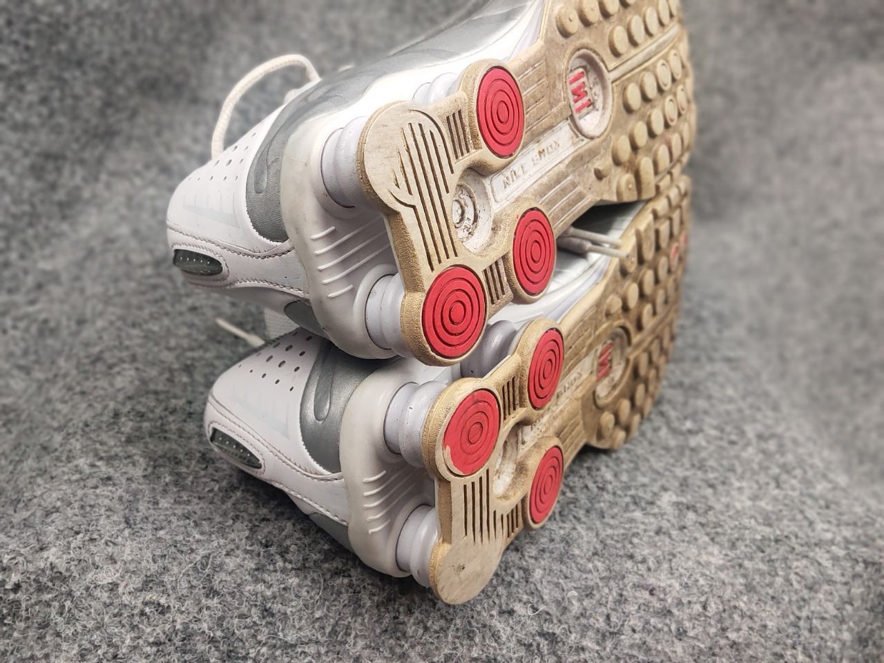 Nike Nike Shox R4 White Metallic Vintage Y2K Style Sneakers shoes Size US 5.5 / IT 35.5 - 17 Thumbnail