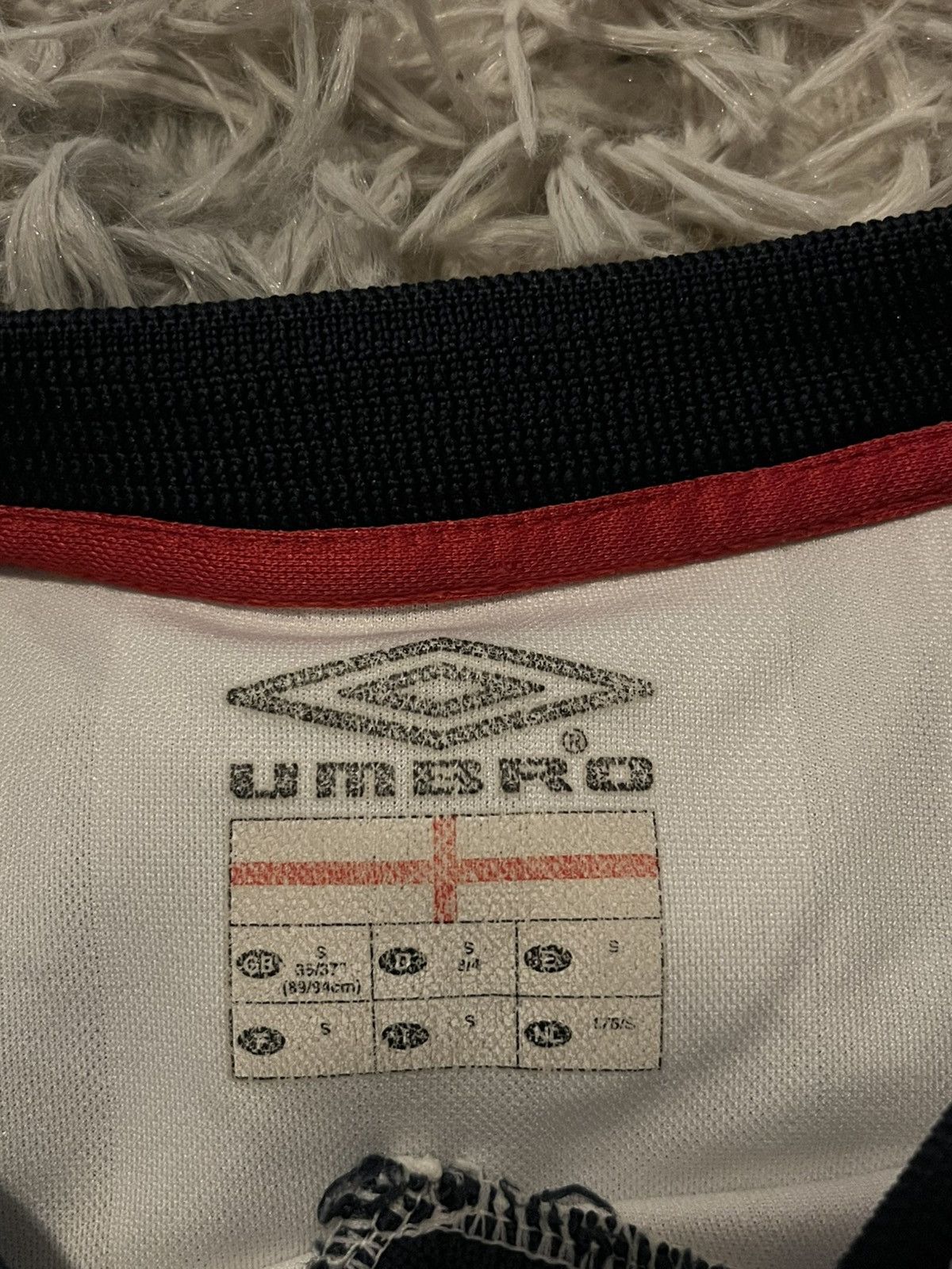 Umbro England 2001/2003 Umbro Home Vintage Football Shirt Soccer Size US S / EU 44-46 / 1 - 6 Thumbnail