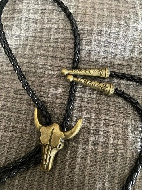 Other Adjustable Bull Head Leather Rope Bolo Tie Size ONE SIZE - 2 Thumbnail