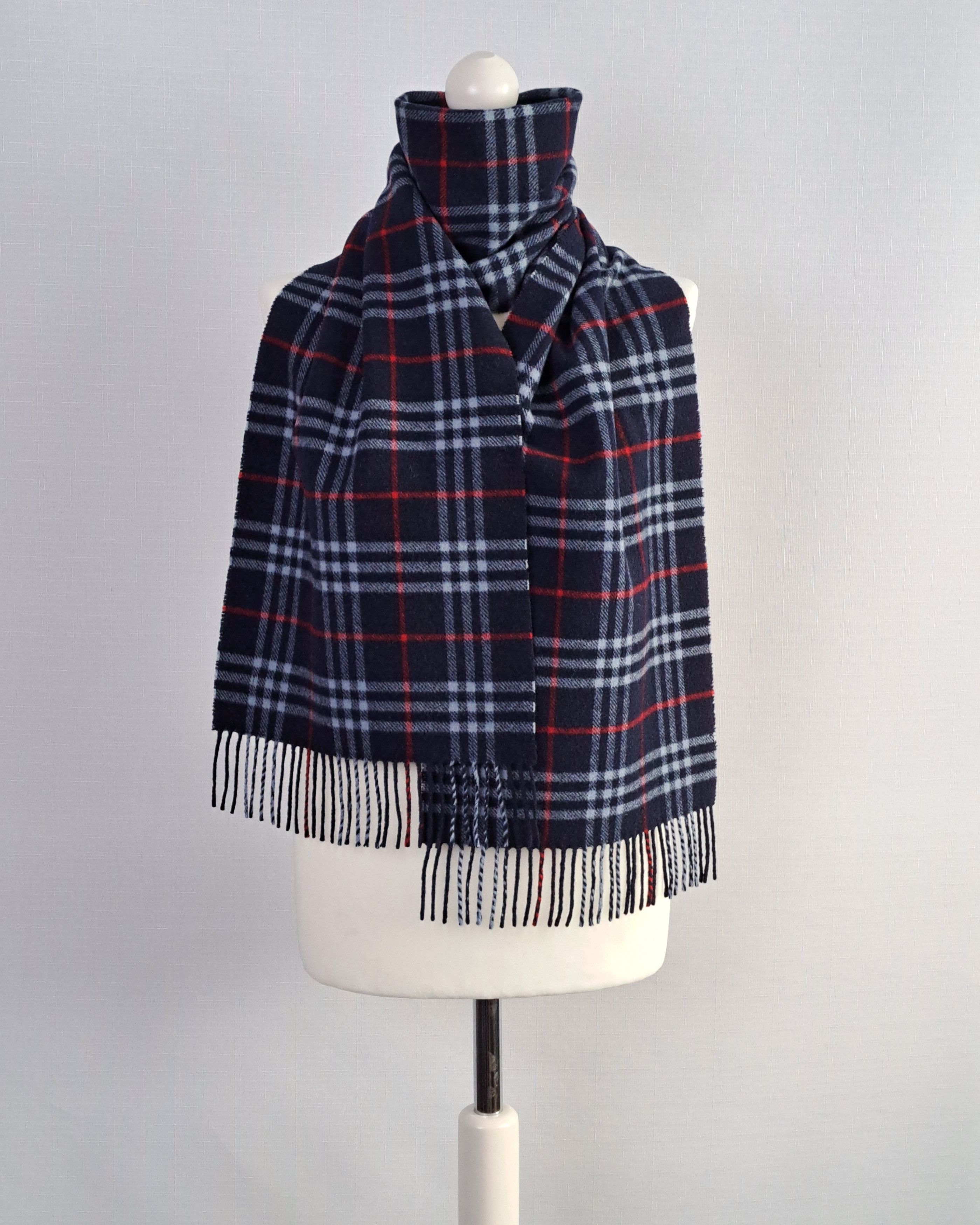 Burberry × Vintage Vintage BURBERRY lambswool scarf. Made in England. Size ONE SIZE - 7 Thumbnail