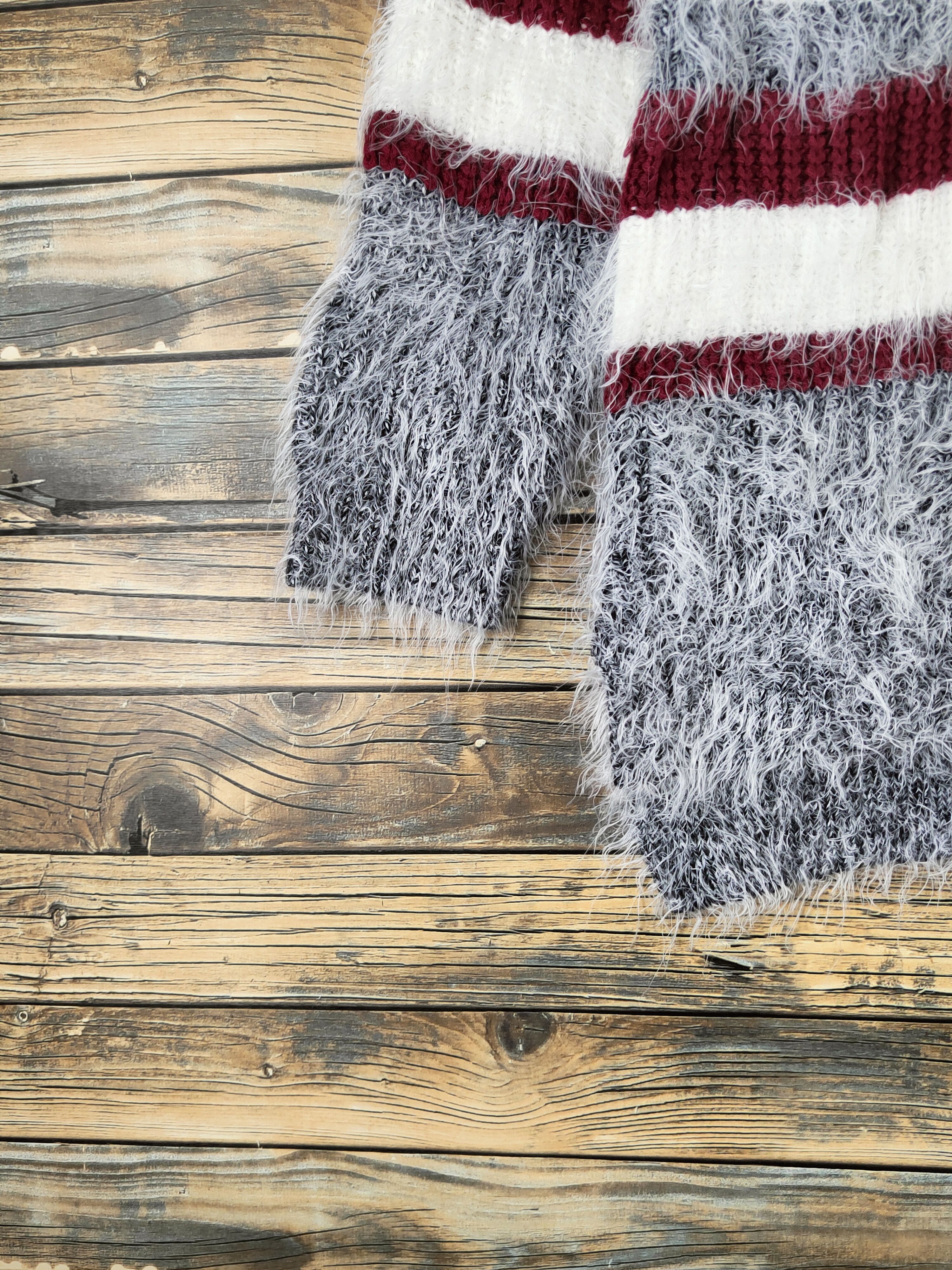 Japanese Brand DL Ingni White Maroon Fur Mohair Knitwear #46-557 Size S / US 4 / IT 40 - 4 Thumbnail