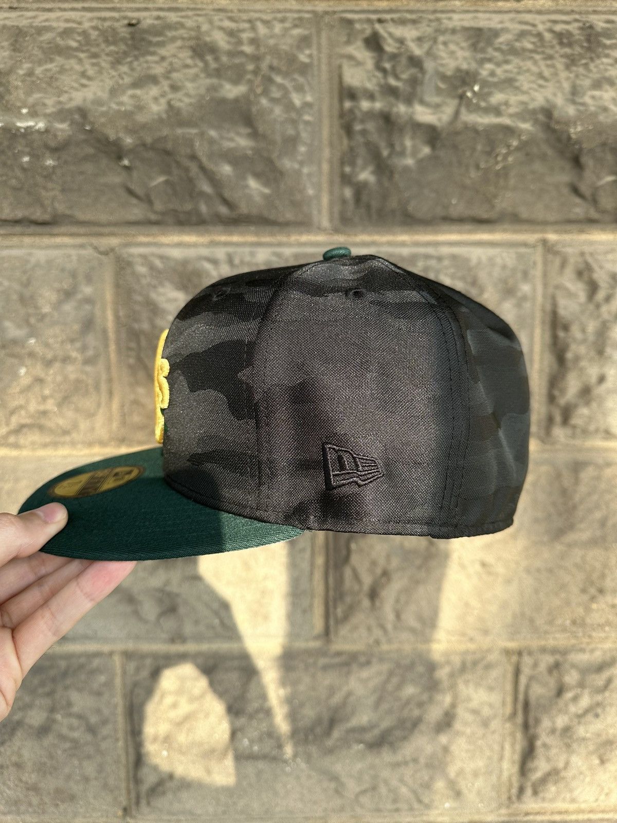 MLB × New Era × Supreme 7 1/2 Oakland A’s 1989 WS Battle of the Bay Adieu Oakland Size ONE SIZE - 7 Thumbnail