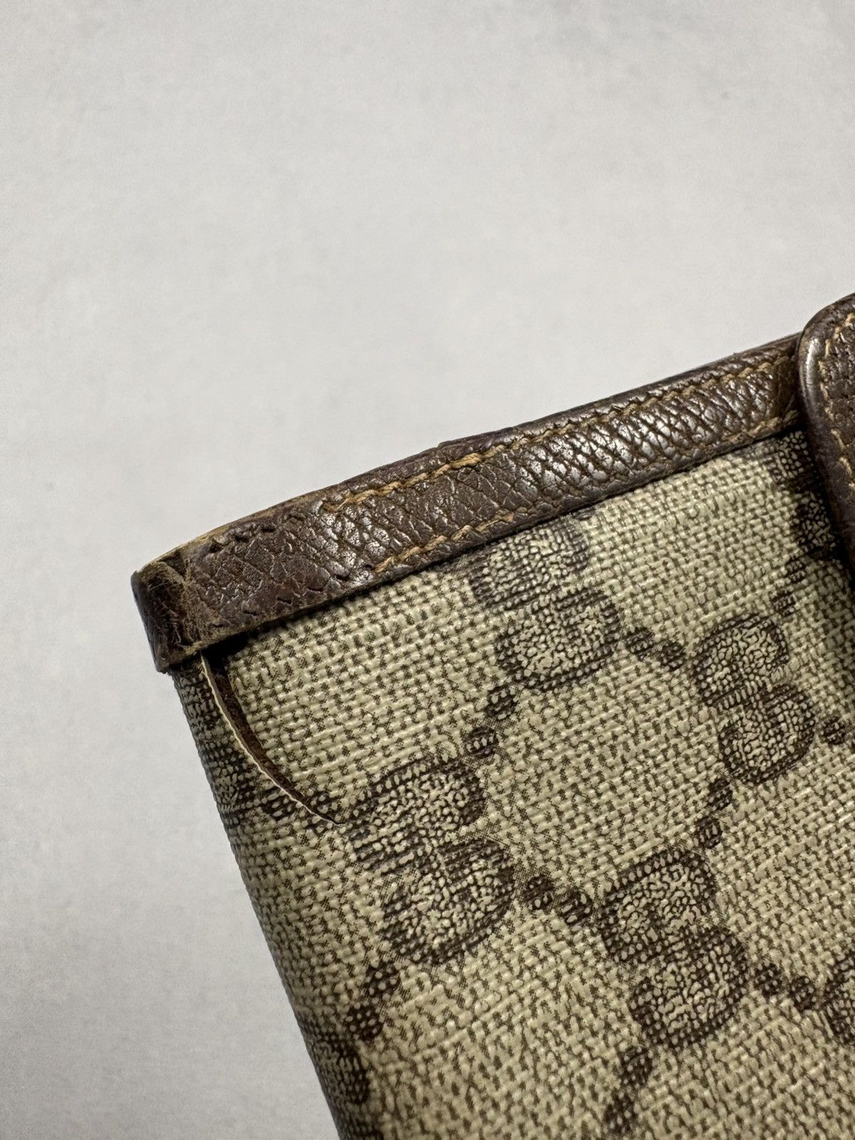 Gucci Vintage 90s Gucci GG Monogram Canvas Wallet Metal Logo Size ONE SIZE - 18 Thumbnail