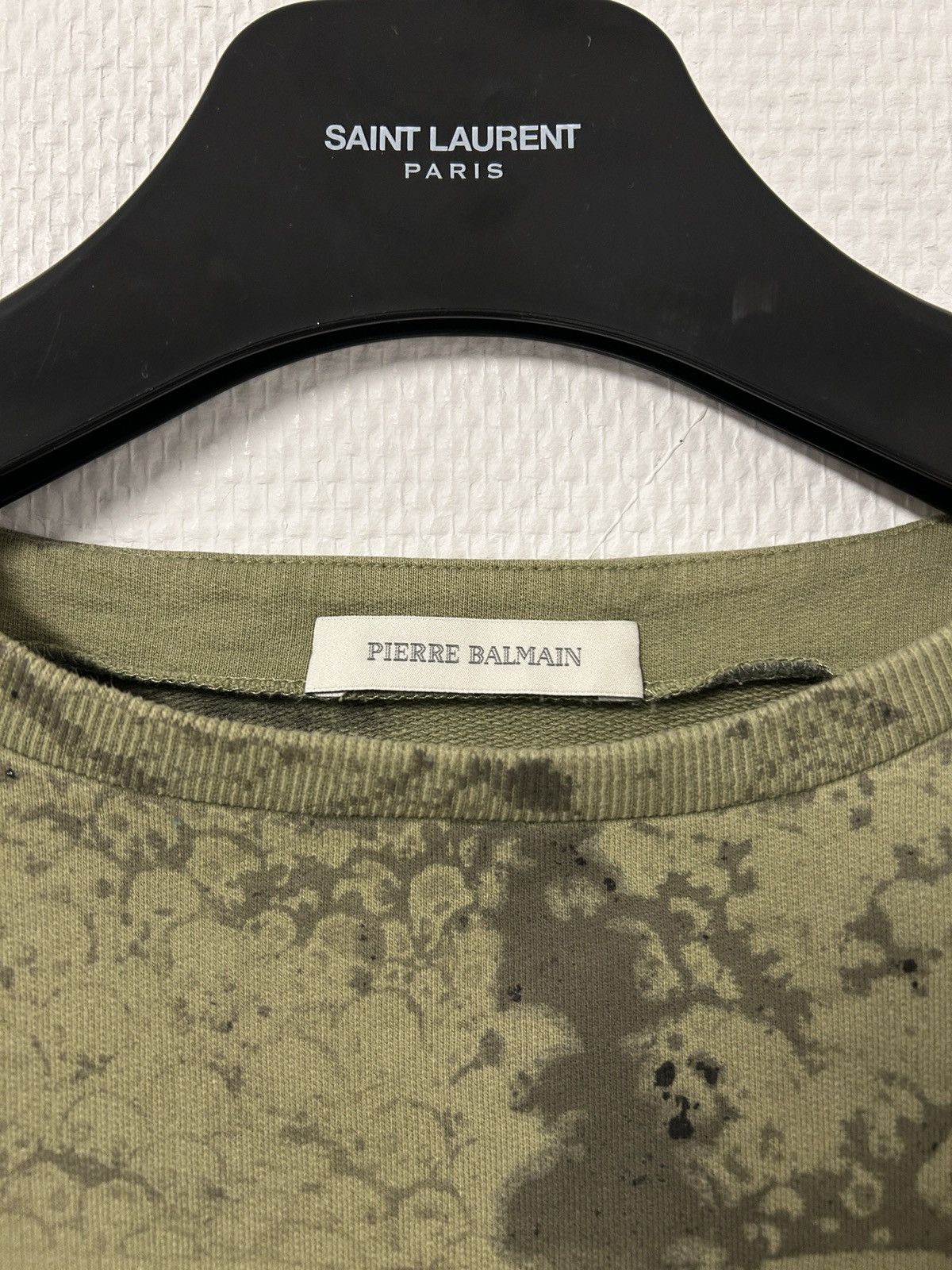 Balmain Logo Shoulder Epaulette Sweatshirt Size US S / EU 44-46 / 1 - 5 Thumbnail