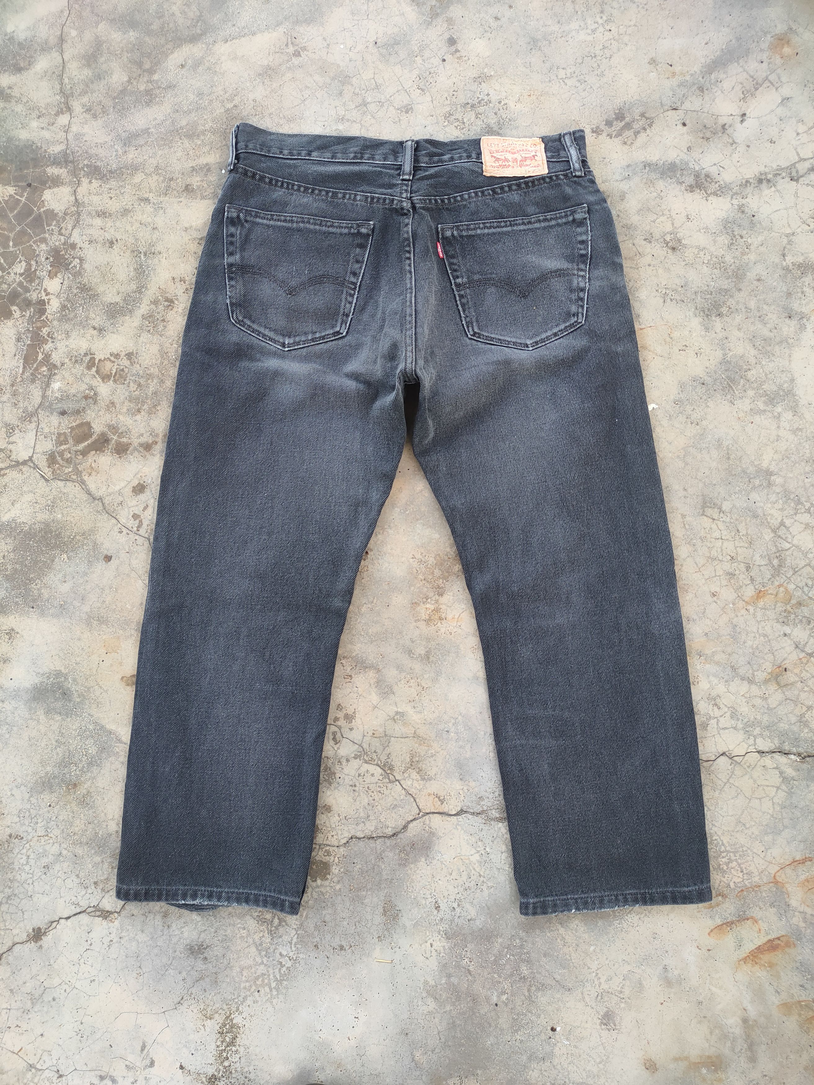Levi's W35 VINTAGE LEVI'S BLACK RIPPED JEANS DENIM PANTS Size US 35 - 8 Thumbnail