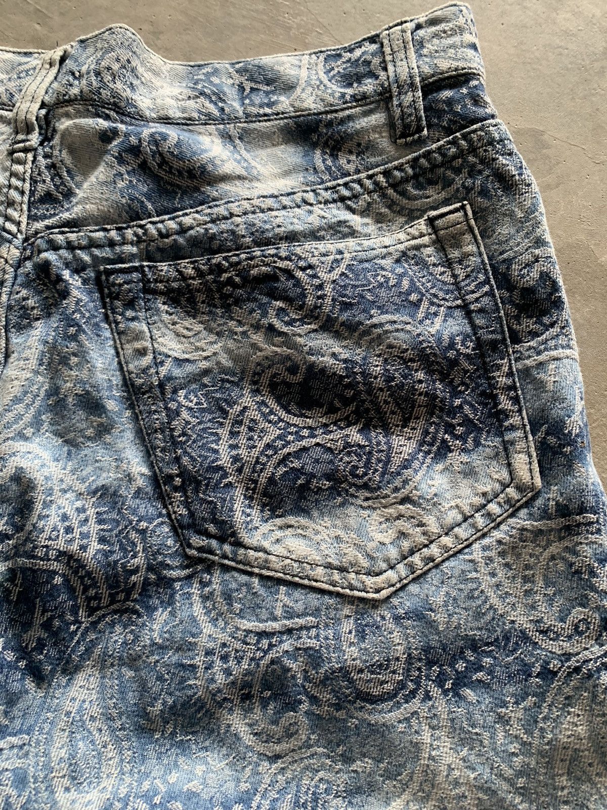 5351 POUR LES HOMMES insane 5351 pour les hommes Flared washed paisley jeans Size US 29 - 16 Thumbnail