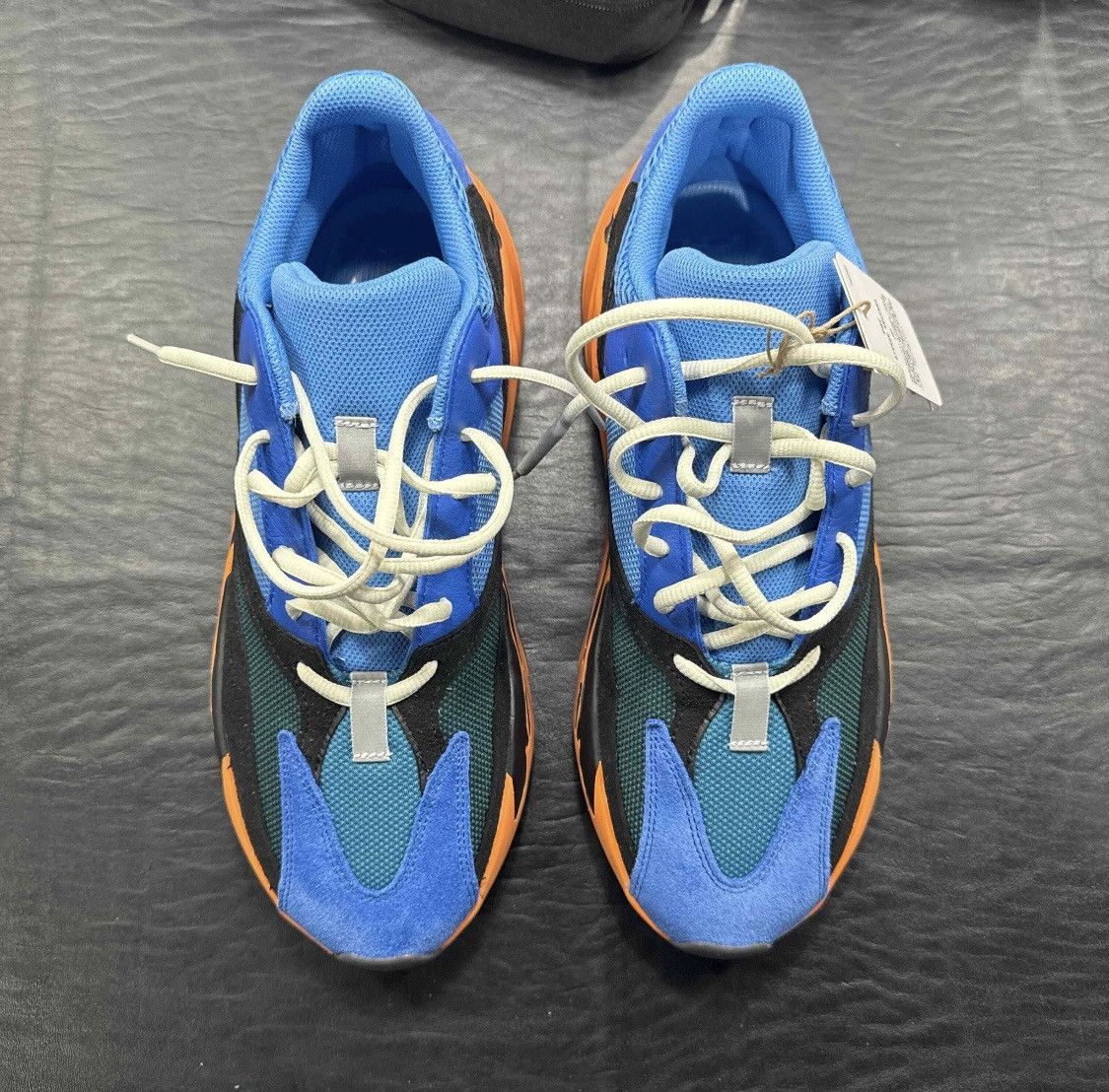 Yeezy Yeezy x Adidas 700 Bright Blue SZ 12 GZ0541 Size US 12 / EU 45 - 3 Thumbnail