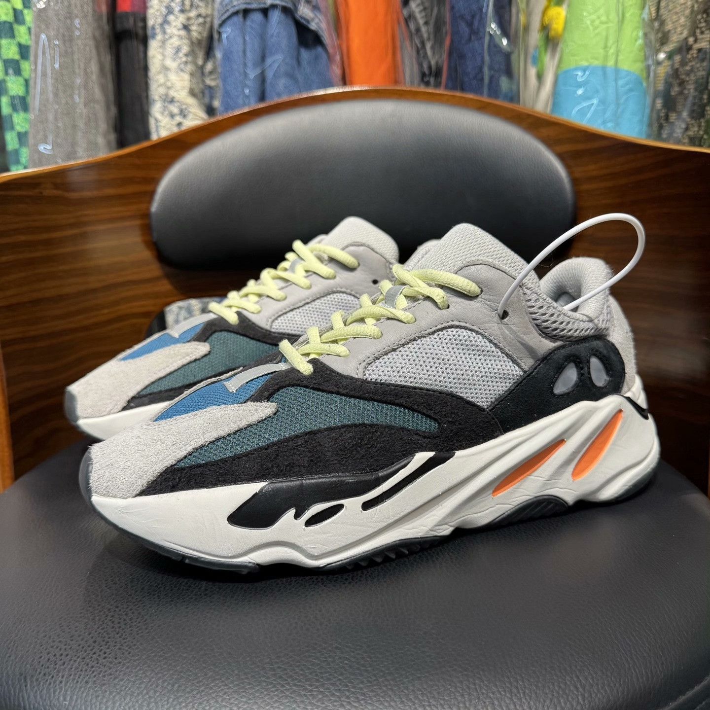 Yeezy Yeezy Lowtop Sneakers 42 Men Size US 9 / EU 42 - 1 Thumbnail
