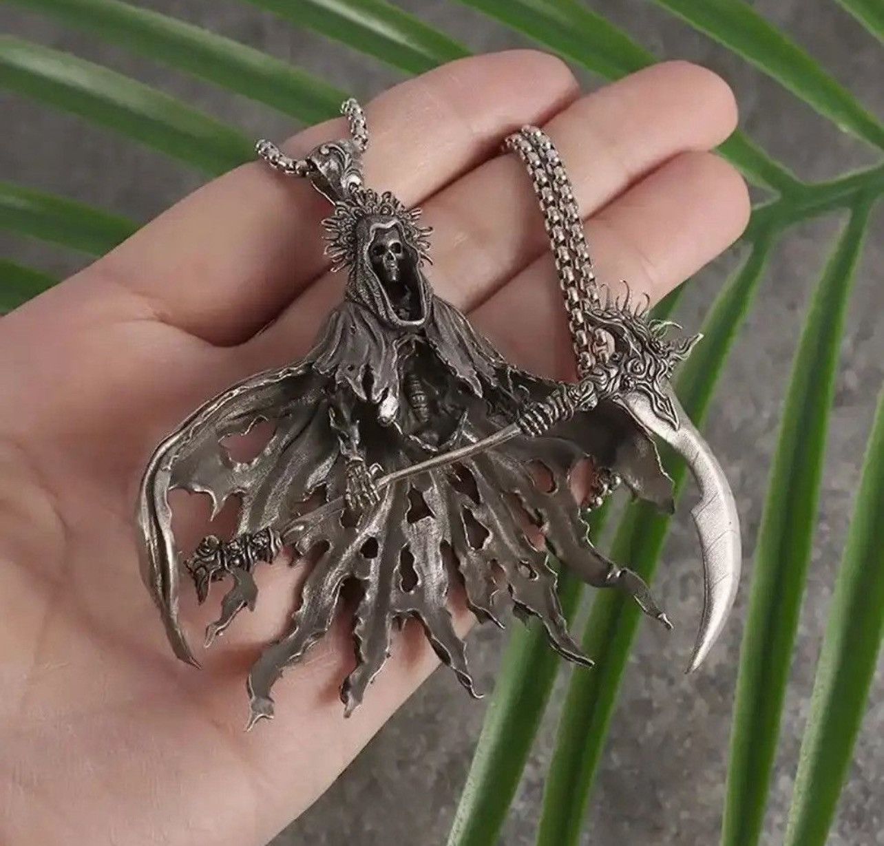 Jewelry Devil Skull Pendant Necklace Size ONE SIZE - 3 Thumbnail