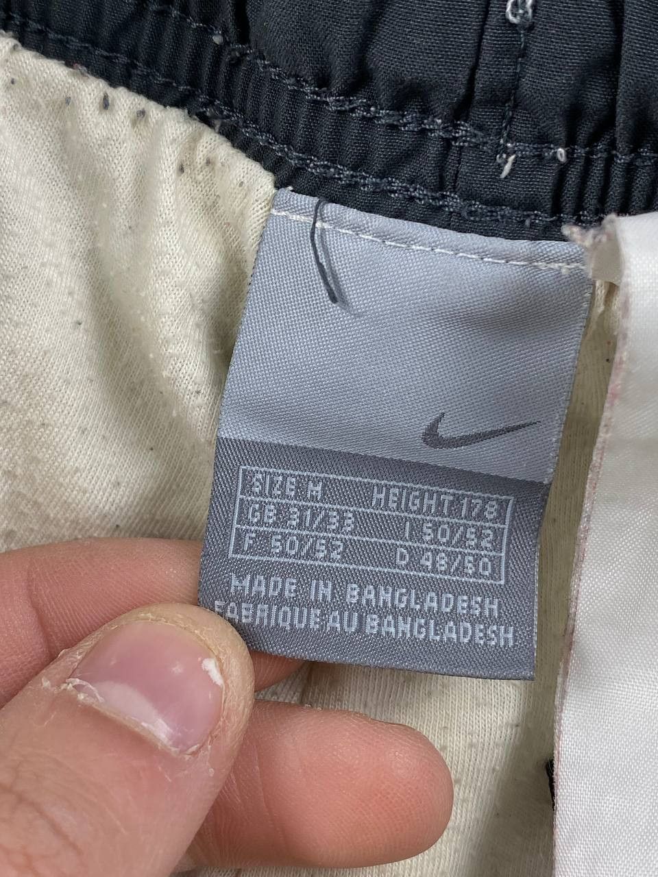 Nike Vintage Nike Track Pants 00s Nylon Striped Big Logo Men Size US 34 / EU 50 - 2 Thumbnail