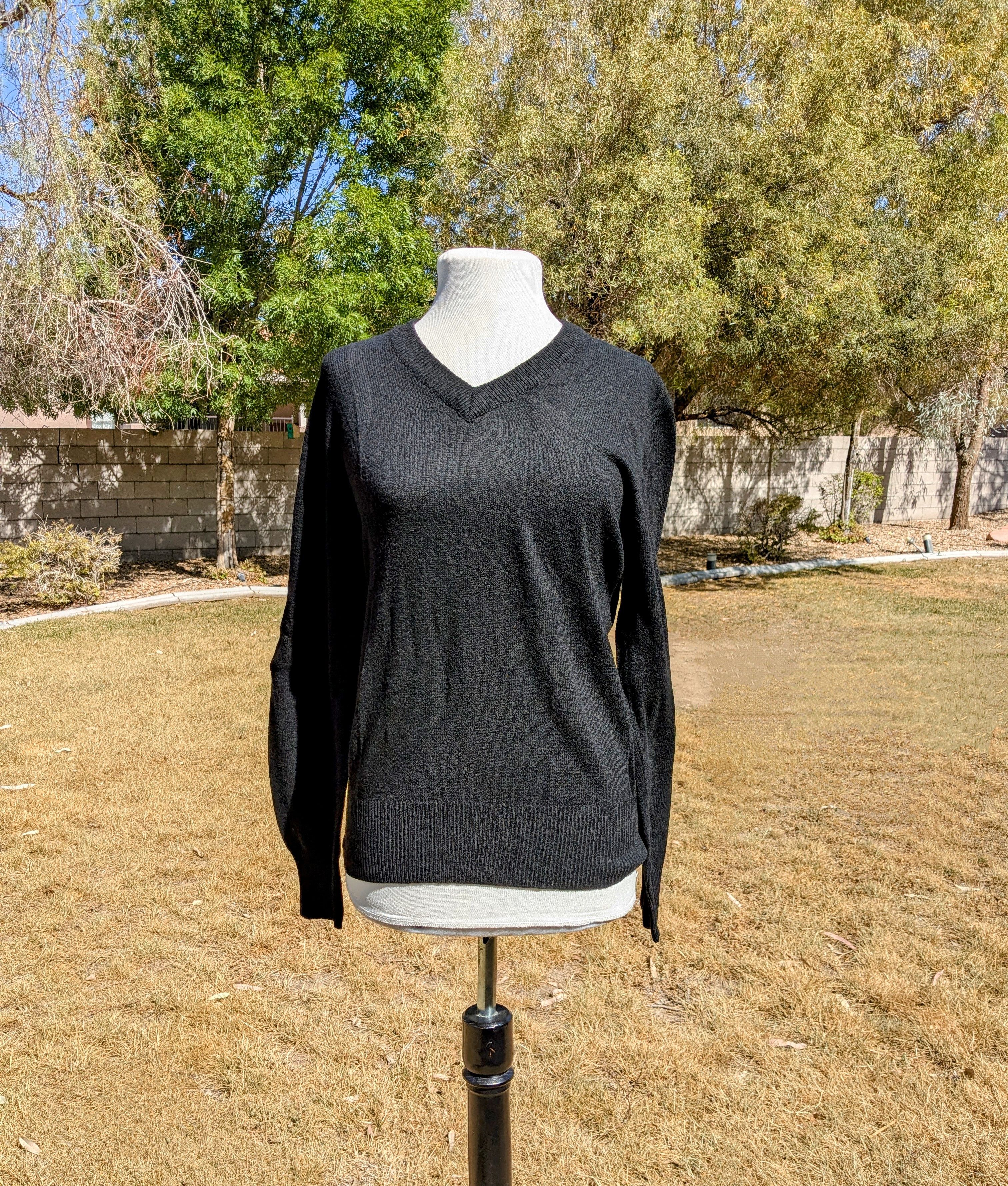 Vintage Vintage Peter's V-neck Pullover 100% Cashmere Sweater Shirt Size M / US 6-8 / IT 42-44 - 1 Thumbnail