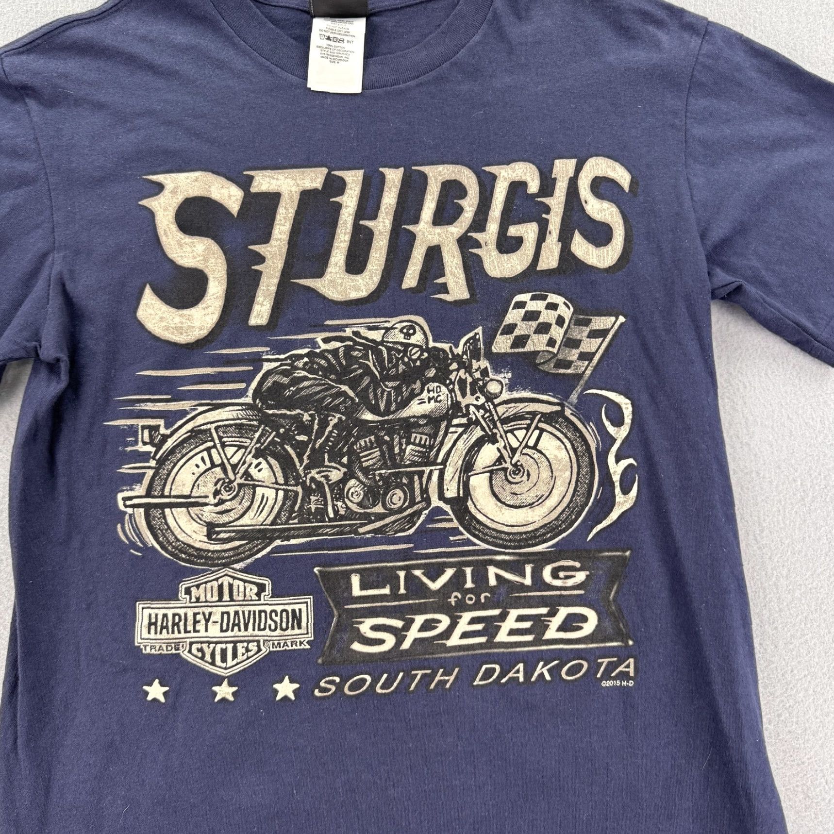 Harley Davidson VINTAGE Harley-Davidson Shirt Mens Medium Navy Blue Living For Speed Sturgis South Dakota Moto Graphic Print Back Bar & Shield 90s Team? Size US M / EU 48-50 / 2 - 3 Thumbnail