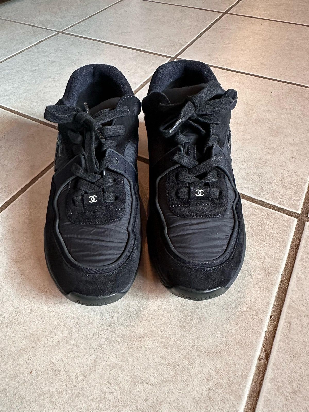 Chanel Chanel low top trainers Size US 7.5 / IT 37.5 - 1 Thumbnail