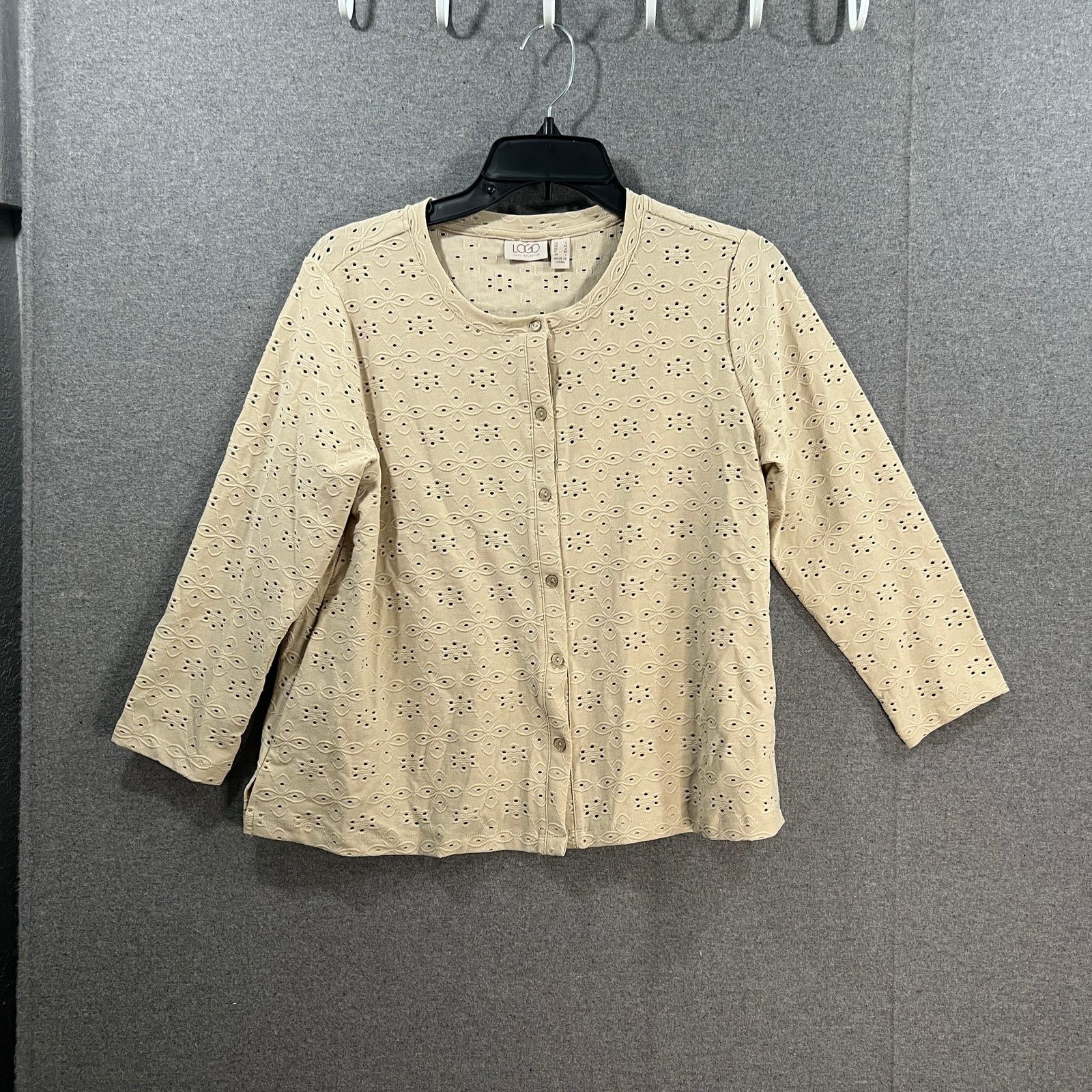 Other LOGO by Lori Goldstein Stretch Eyelet Button Front Cardigan Size S / US 4 / IT 40 - 1 Thumbnail