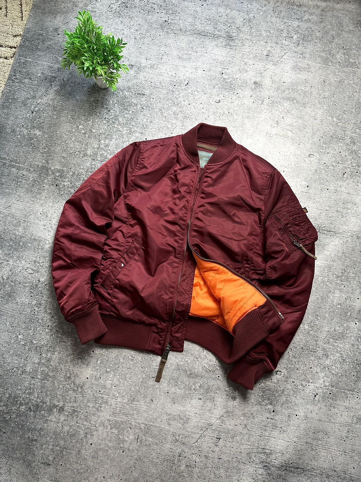 Alpha Industries Alpha Industries MA-1 Bomber Jacket Y2K Hype Jacket Size L / US 10 / IT 46 - 2 Thumbnail