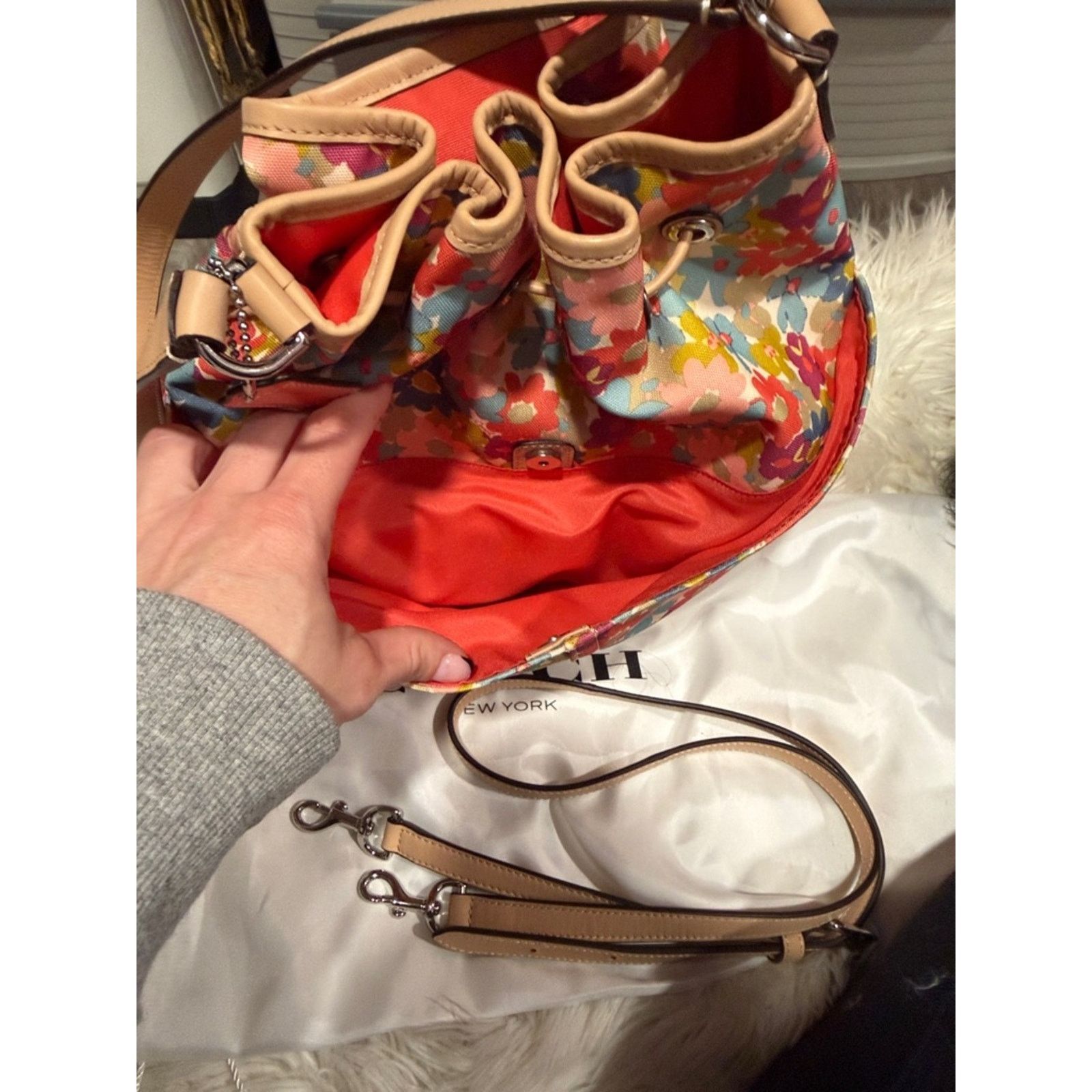 Coach 🌸 RARE VINTAGE Coach Peyton Floral Drawstring Bucket Bag Size ONE SIZE - 6 Thumbnail
